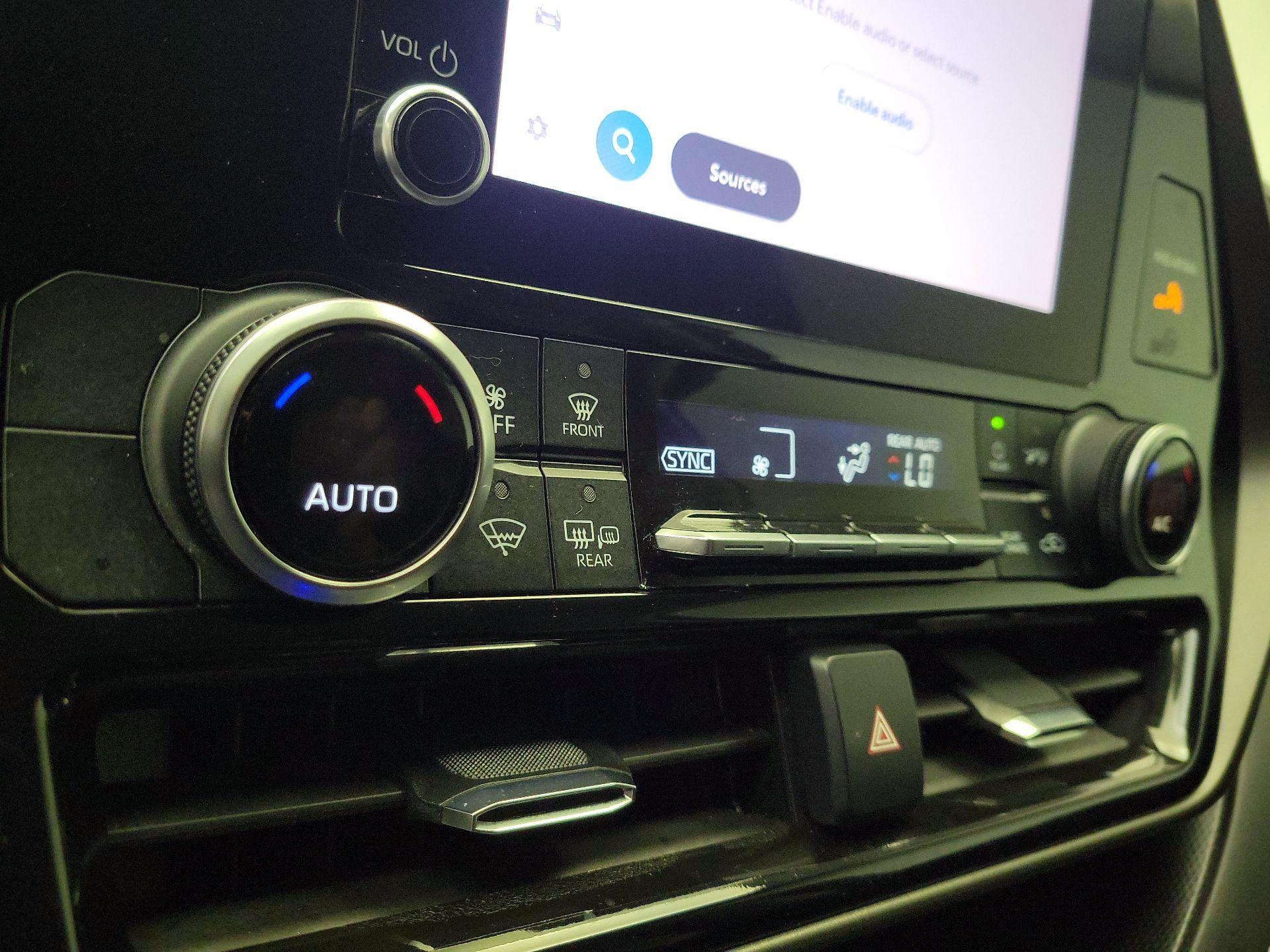 Thumbnail: 2023 Toyota Highlander - 16