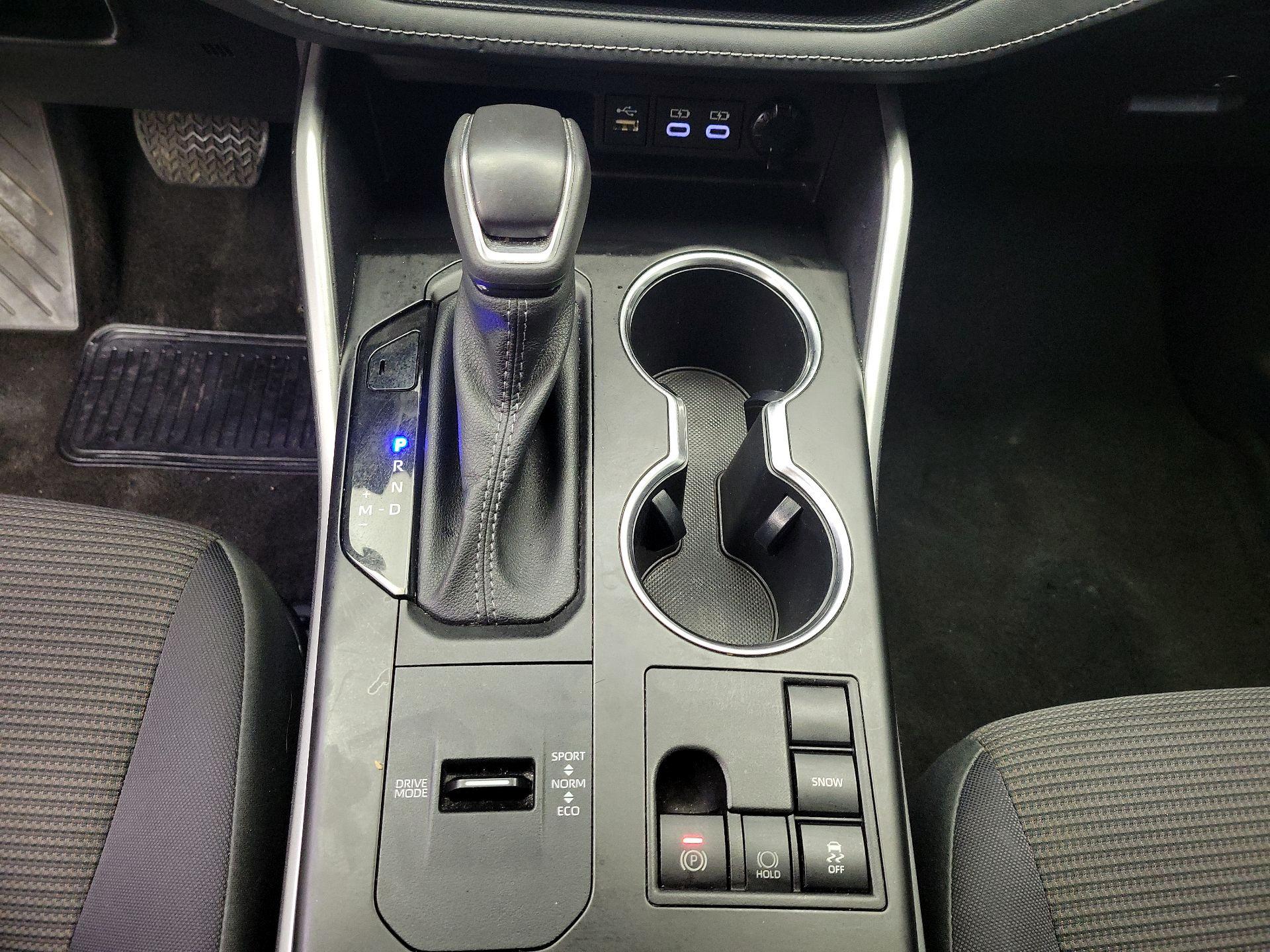 Thumbnail: 2023 Toyota Highlander - 17