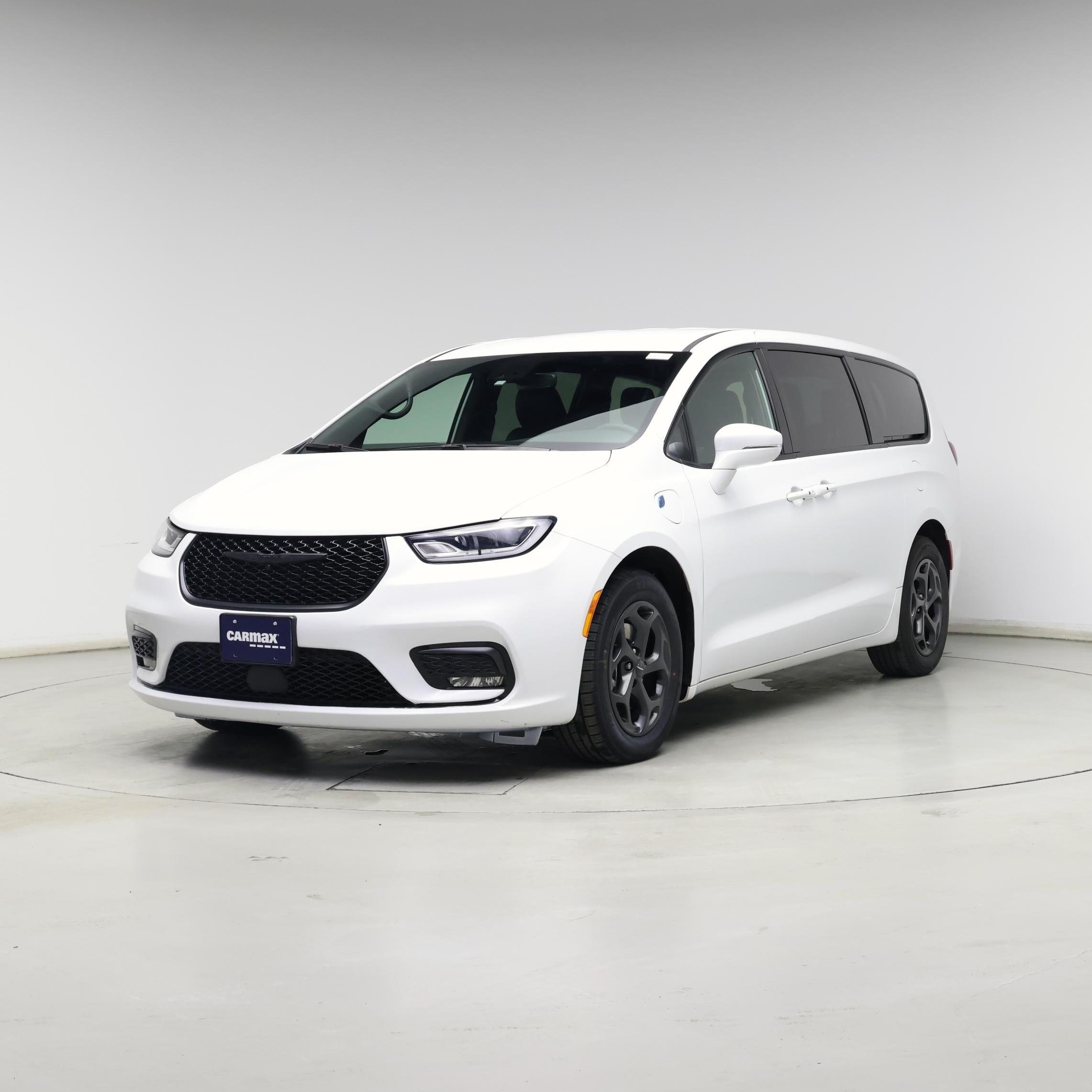 Thumbnail: 2022 Chrysler Pacifica - 4