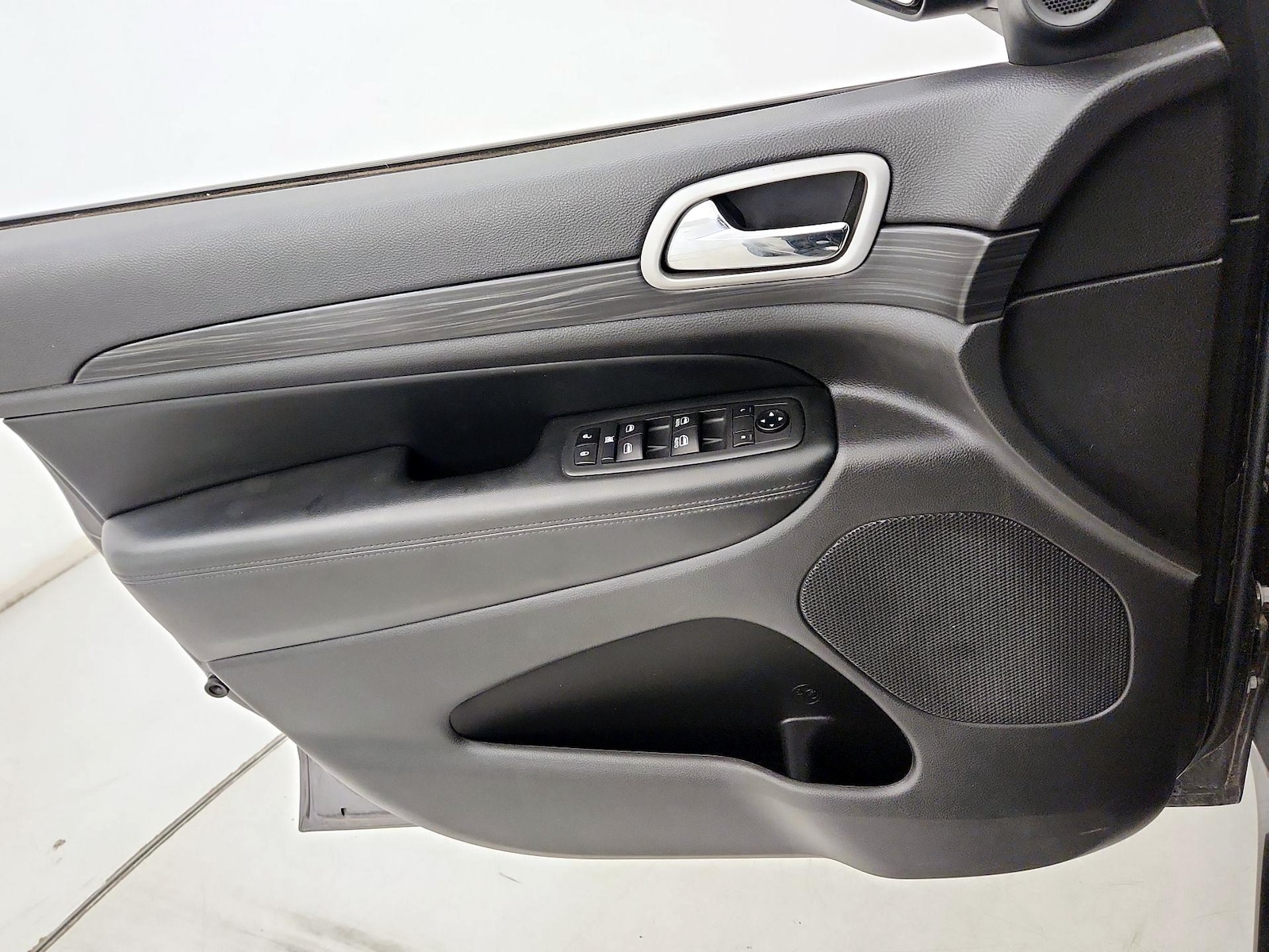2020 Jeep Grand Cherokee Altitude - Photo 13