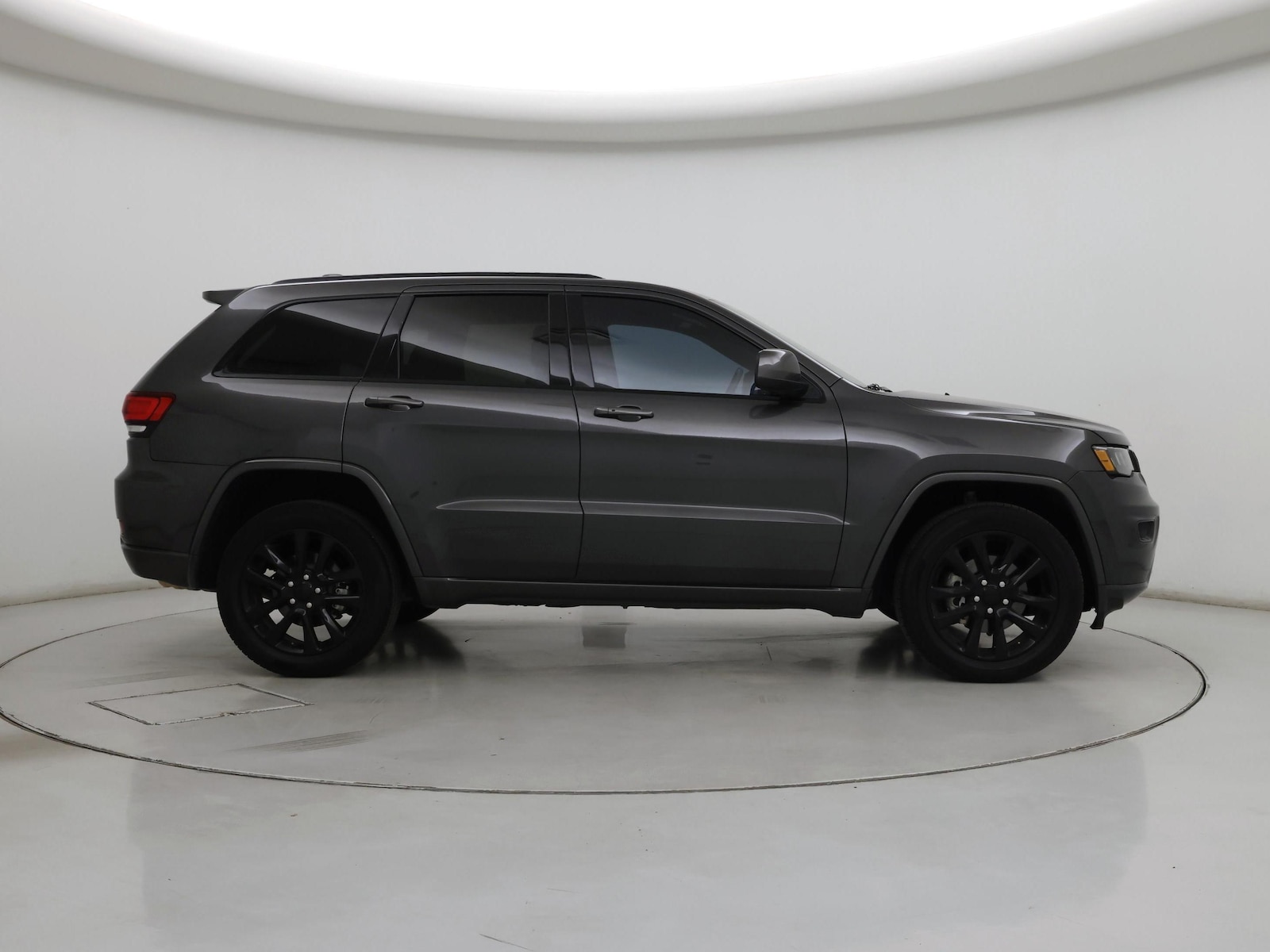2020 Jeep Grand Cherokee Altitude - Photo 8