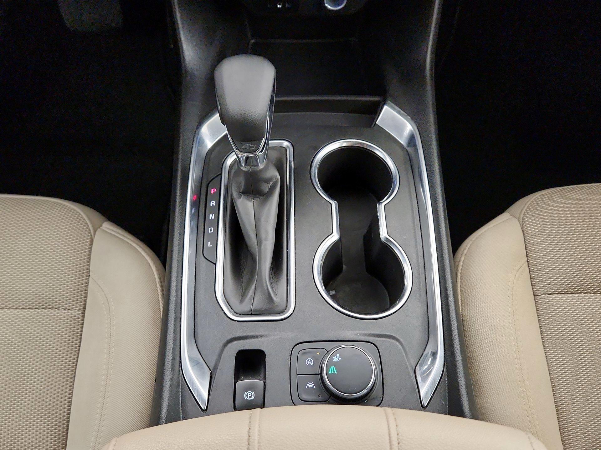 Thumbnail: 2023 Chevrolet Traverse - 17