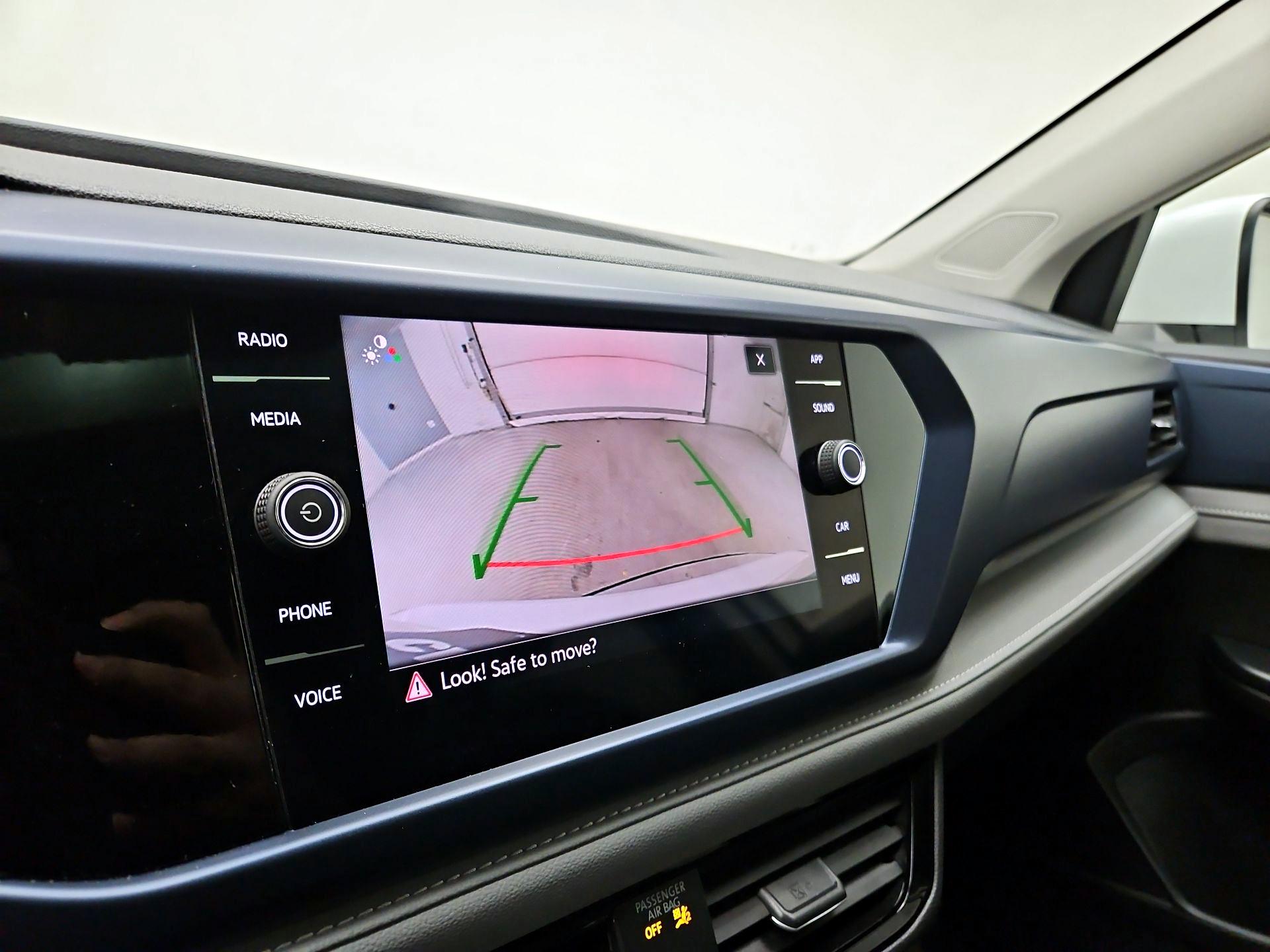 Thumbnail: 2024 Volkswagen Taos - 14