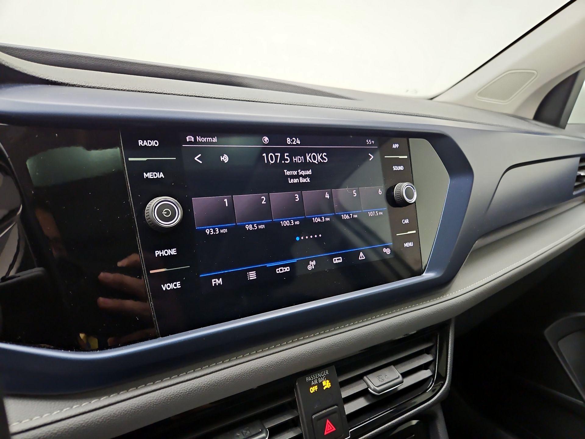 Thumbnail: 2024 Volkswagen Taos - 15