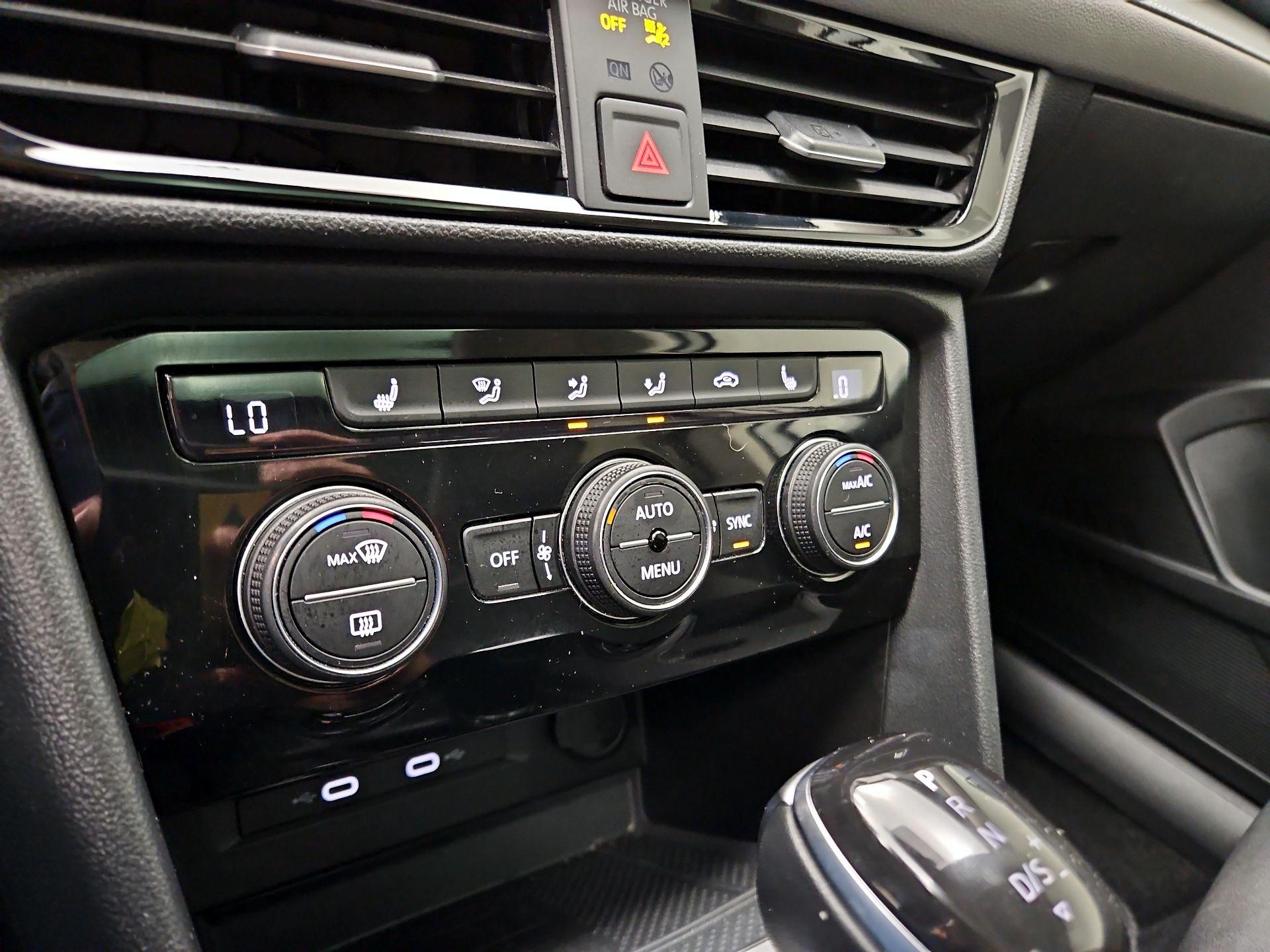 Thumbnail: 2024 Volkswagen Taos - 16