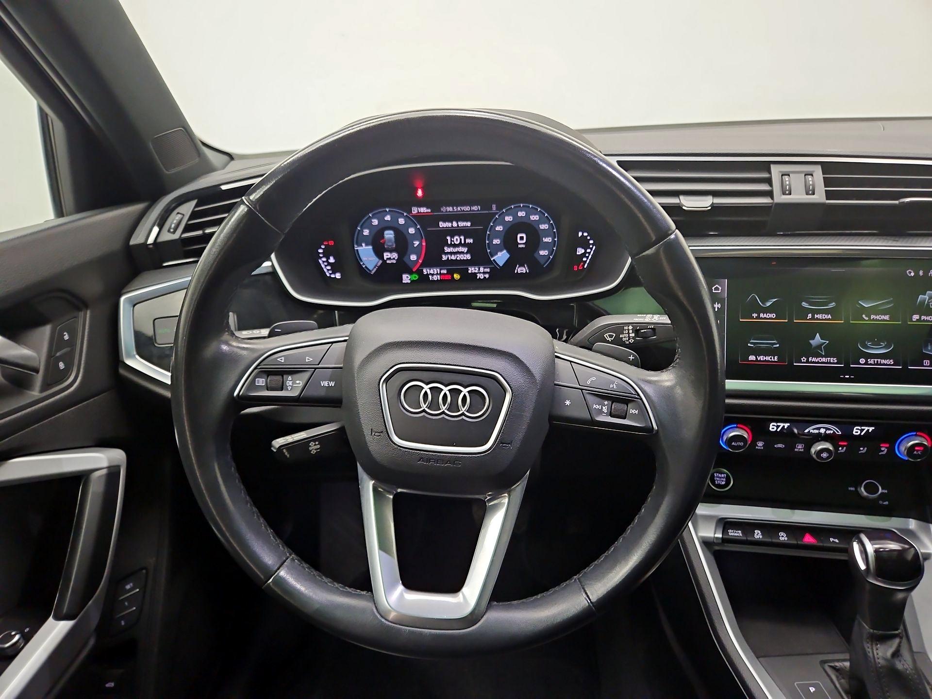 Thumbnail: 2023 Audi Q3 - 10