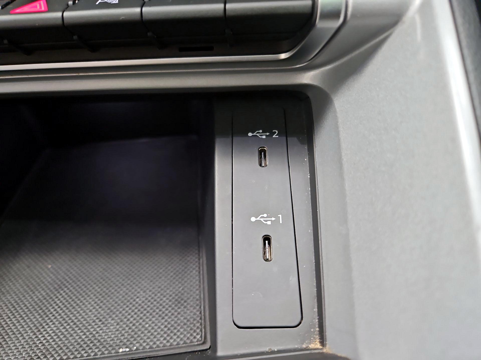 Thumbnail: 2023 Audi Q3 - 18