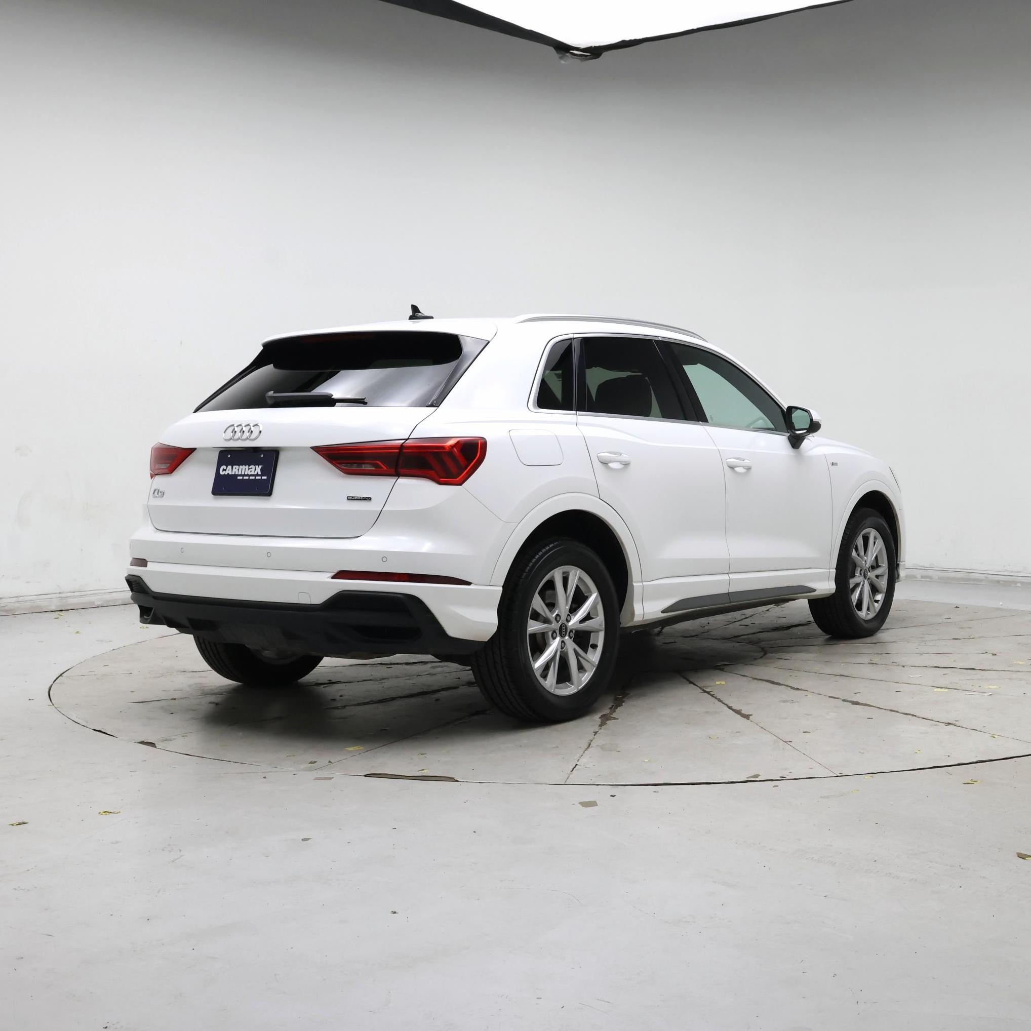 Thumbnail: 2023 Audi Q3 - 8