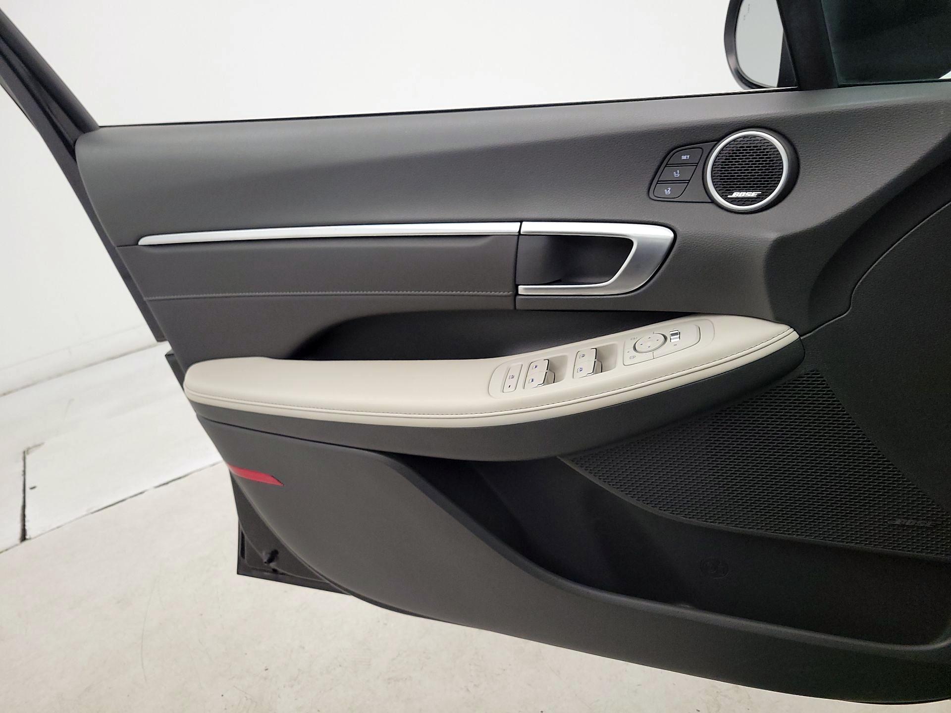 Thumbnail: 2023 Hyundai Sonata - 12