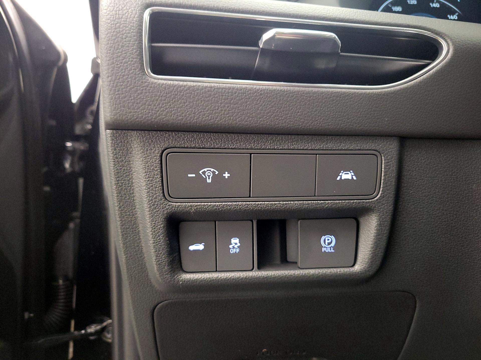 Thumbnail: 2023 Hyundai Sonata - 13