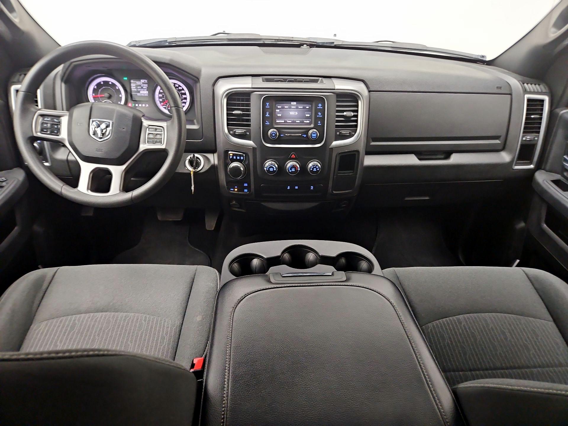 Thumbnail: 2024 RAM 1500 Classic - 9