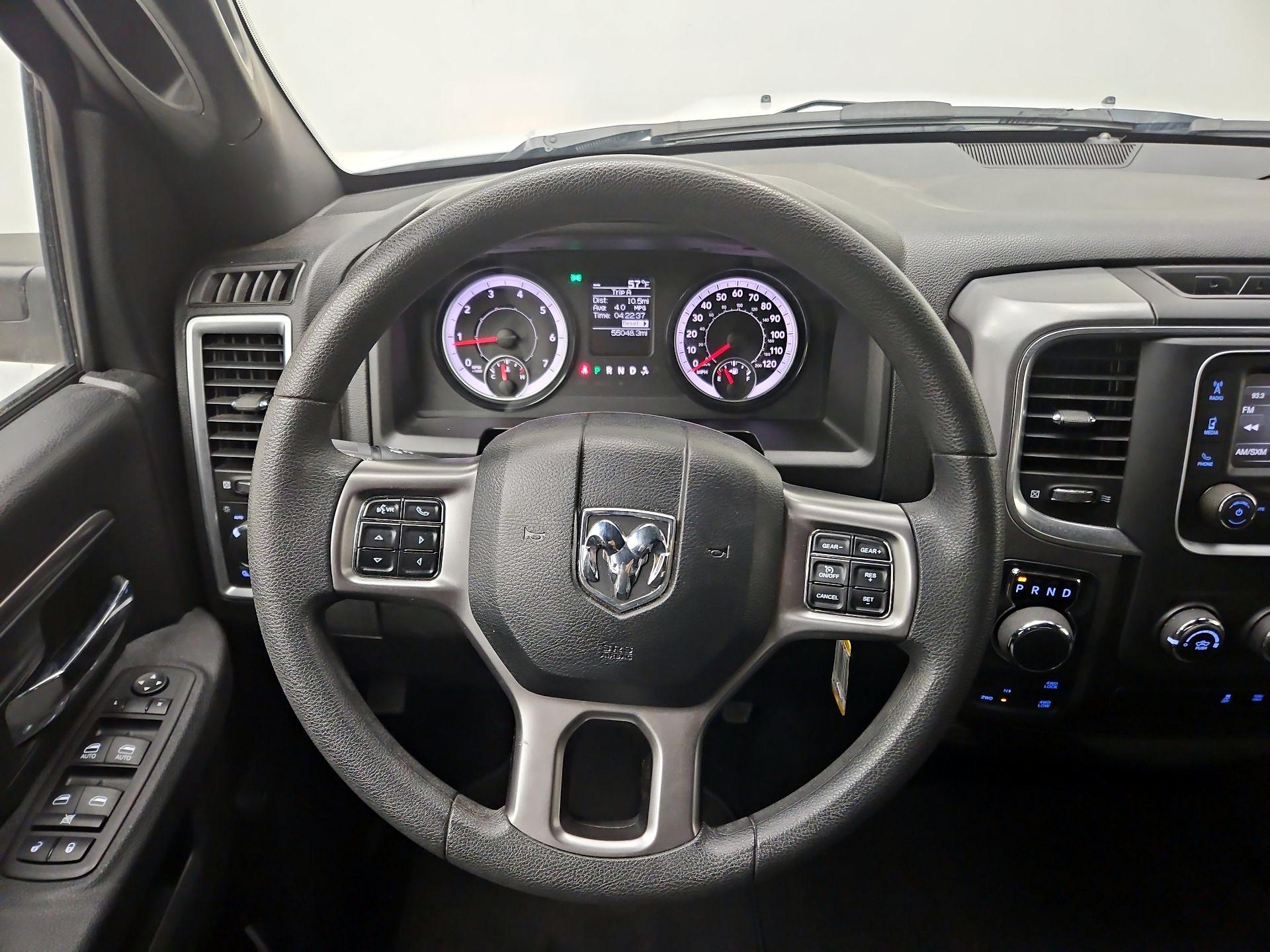 Thumbnail: 2024 RAM 1500 Classic - 10