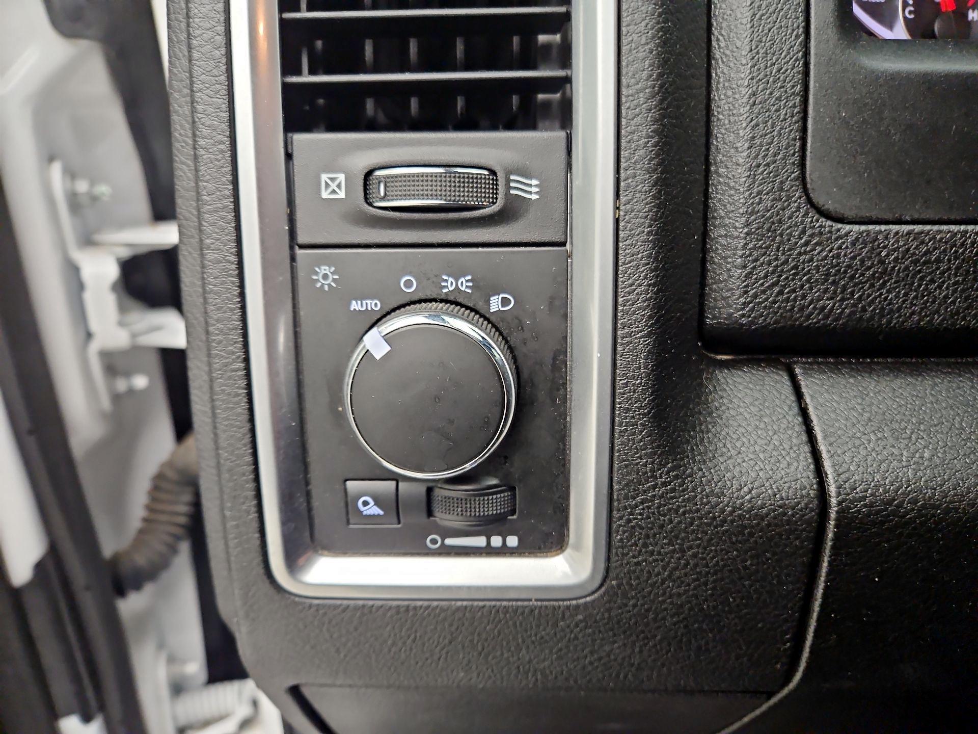 Thumbnail: 2024 RAM 1500 Classic - 13