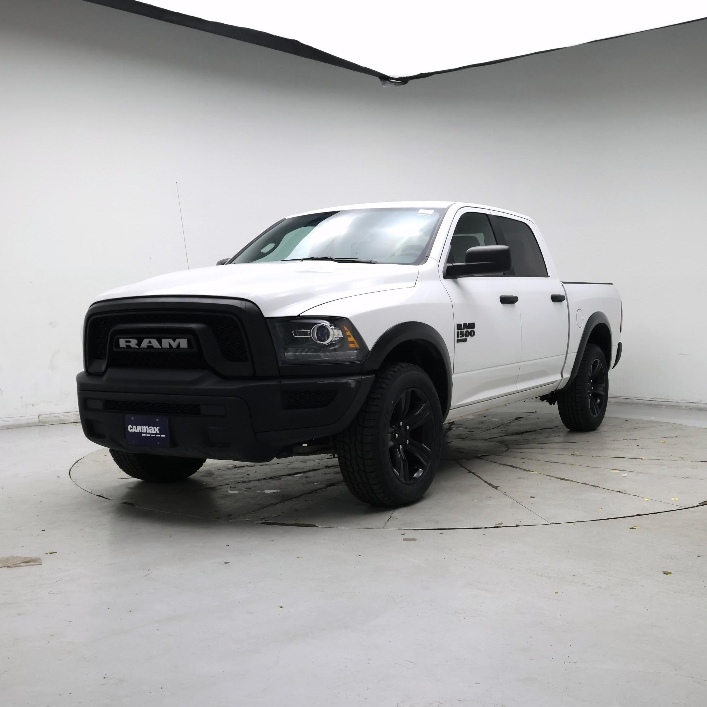 Thumbnail: 2024 RAM 1500 Classic - 4