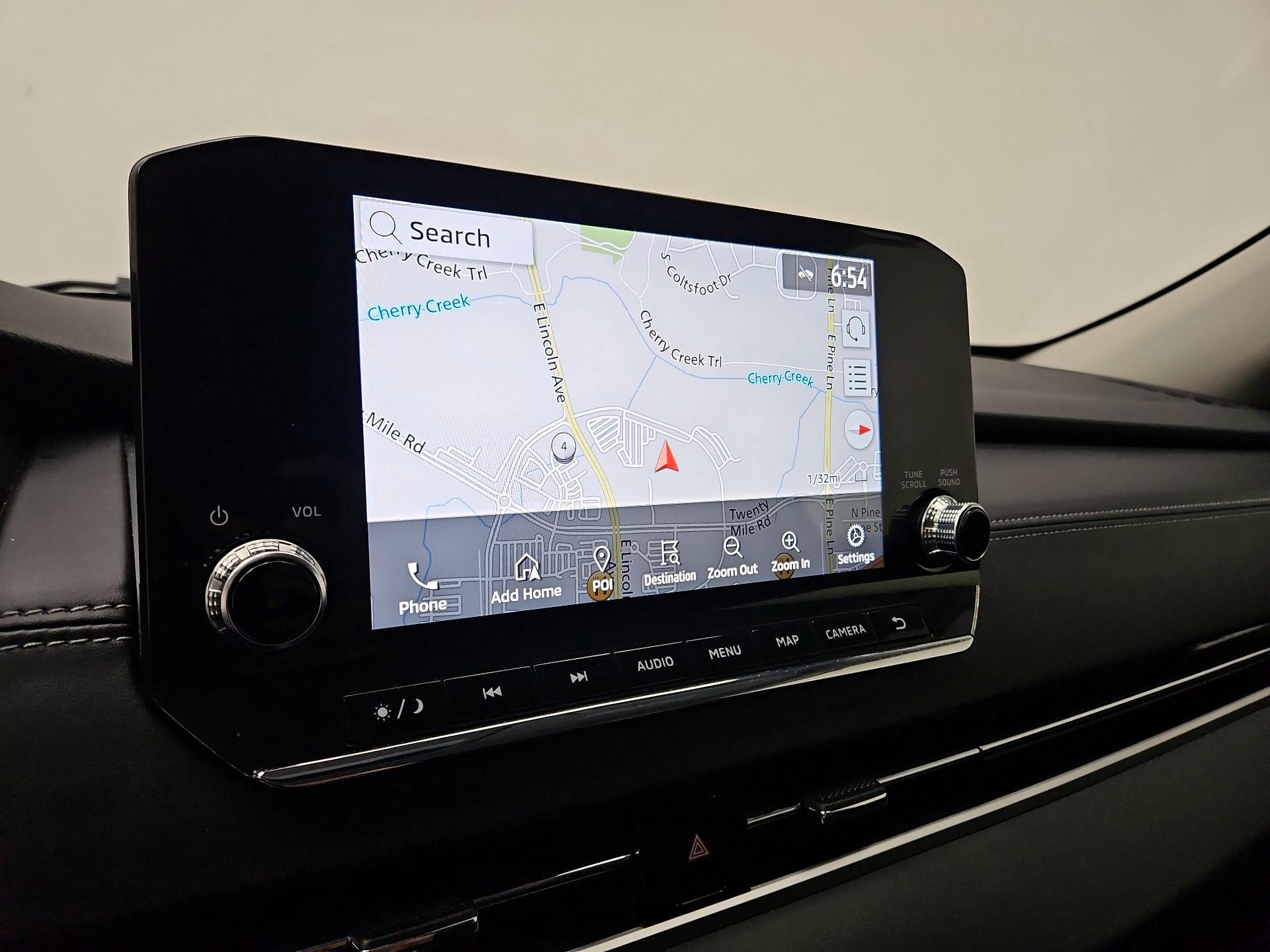 Thumbnail: 2024 Mitsubishi Outlander - 14