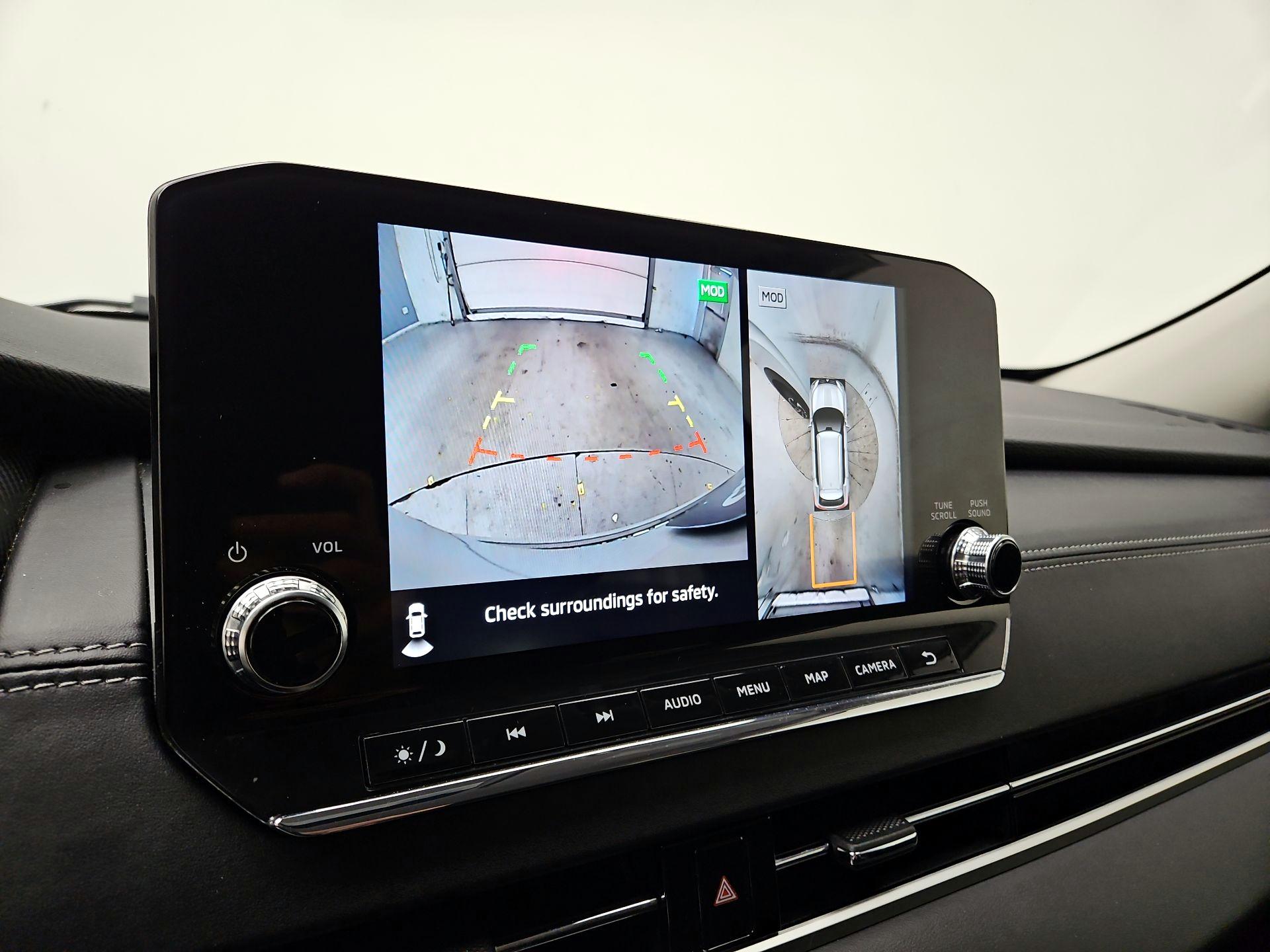 Thumbnail: 2024 Mitsubishi Outlander - 15