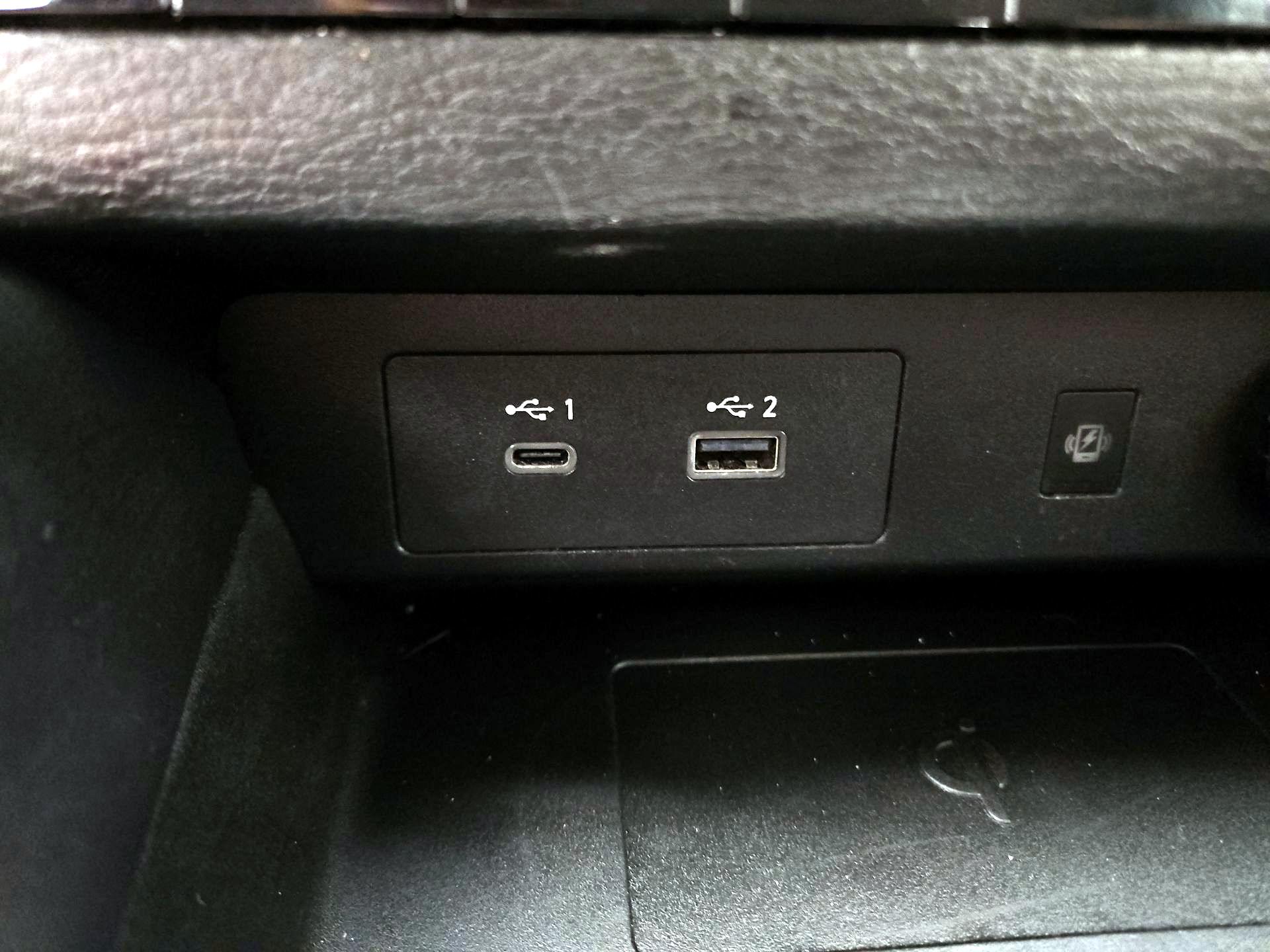 Thumbnail: 2024 Mitsubishi Outlander - 19