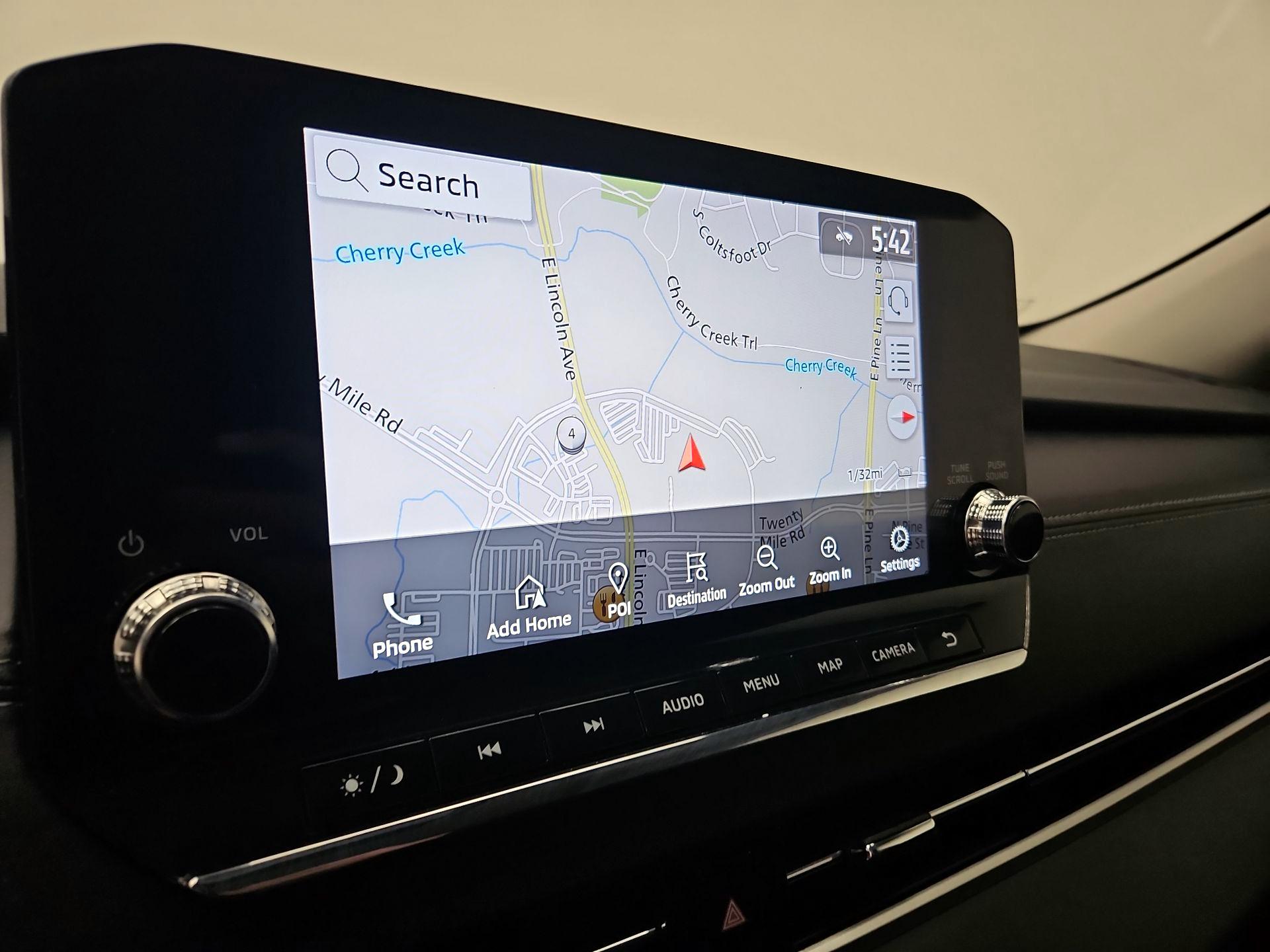 Thumbnail: 2024 Mitsubishi Outlander - 14