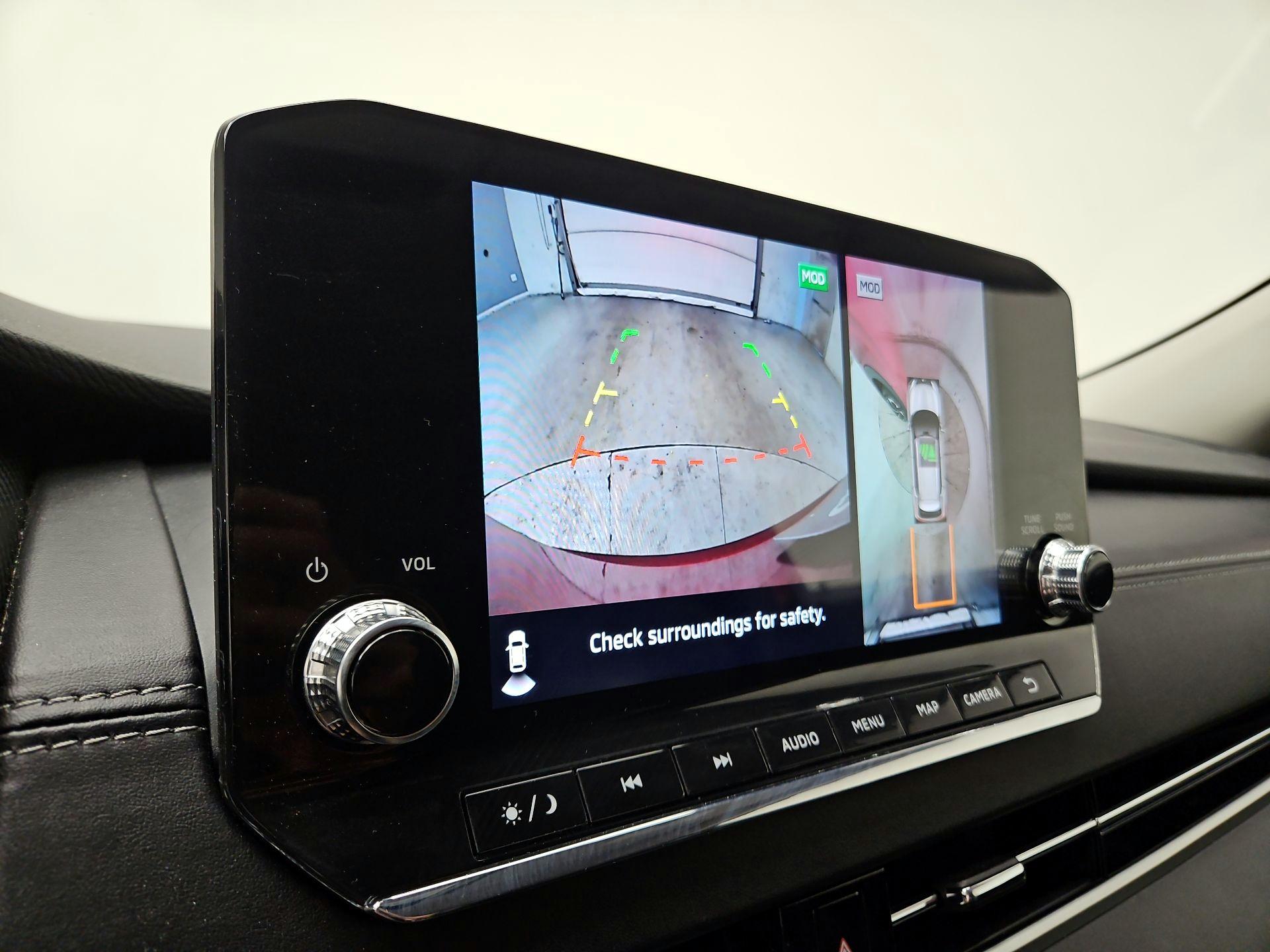 Thumbnail: 2024 Mitsubishi Outlander - 15