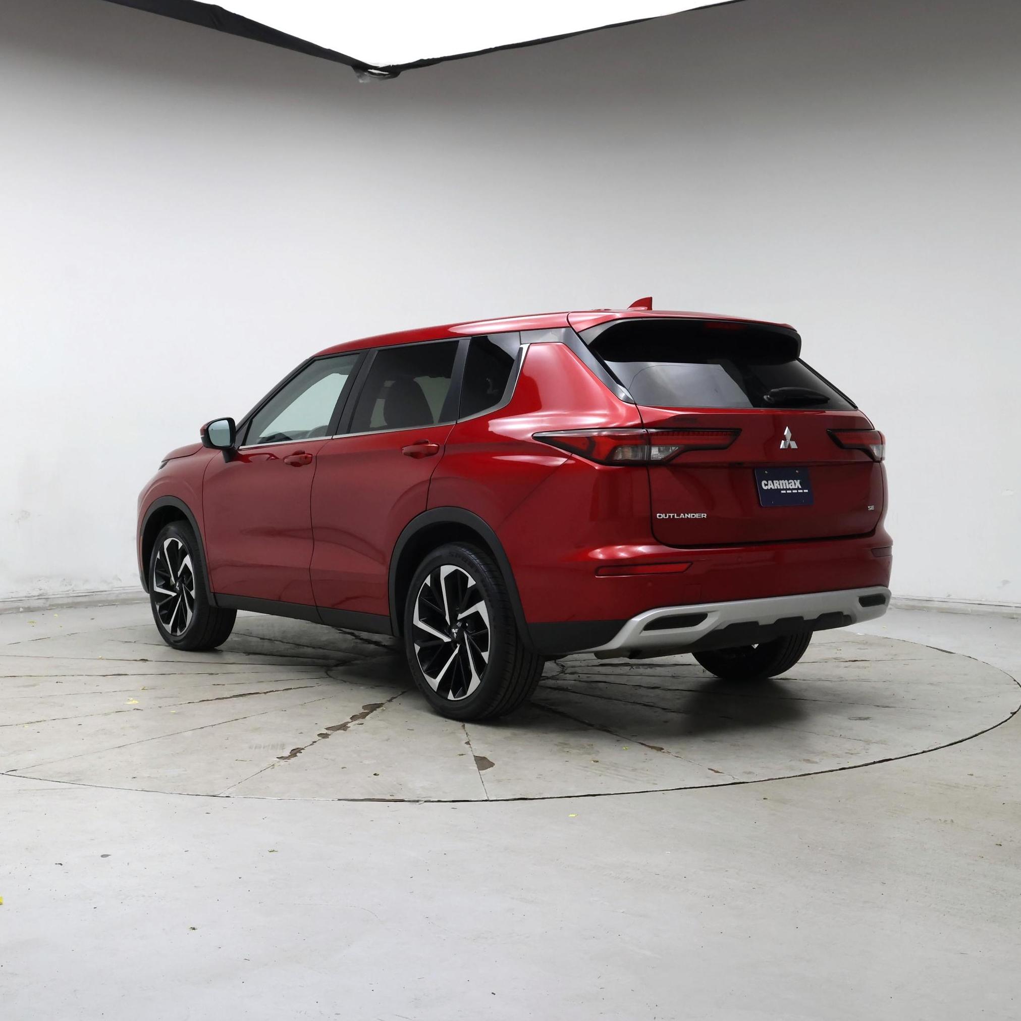 Thumbnail: 2024 Mitsubishi Outlander - 2