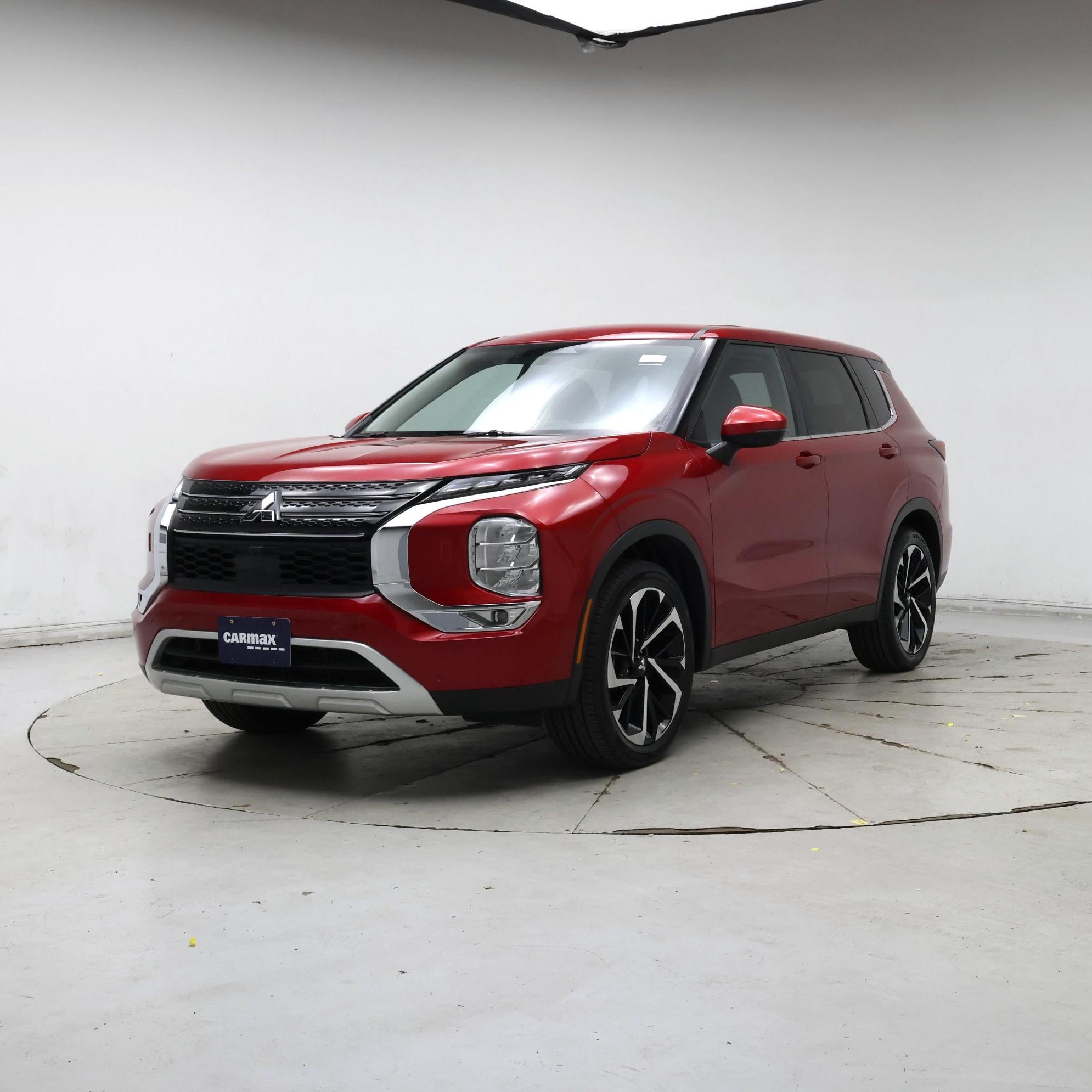 Thumbnail: 2024 Mitsubishi Outlander - 4