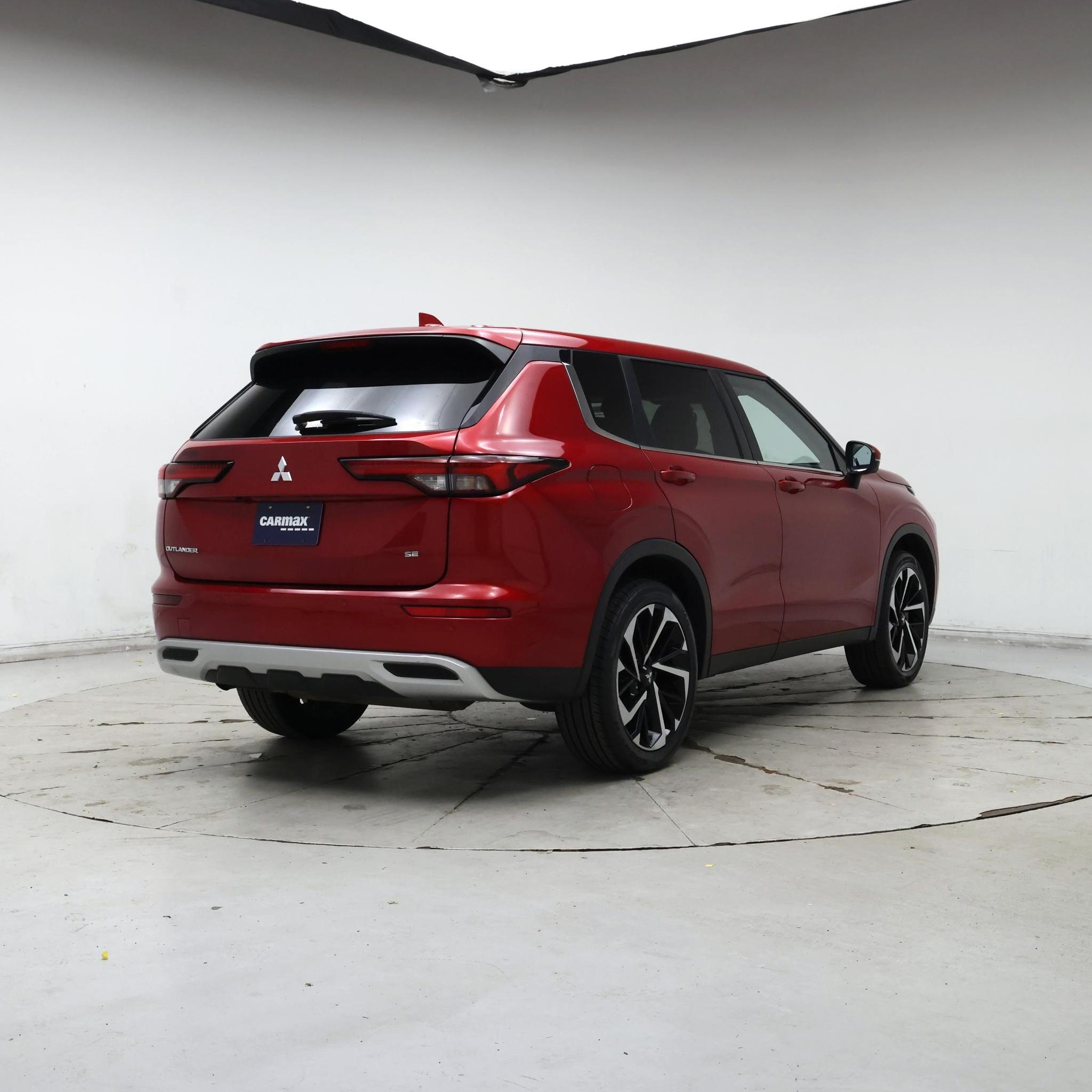 Thumbnail: 2024 Mitsubishi Outlander - 8