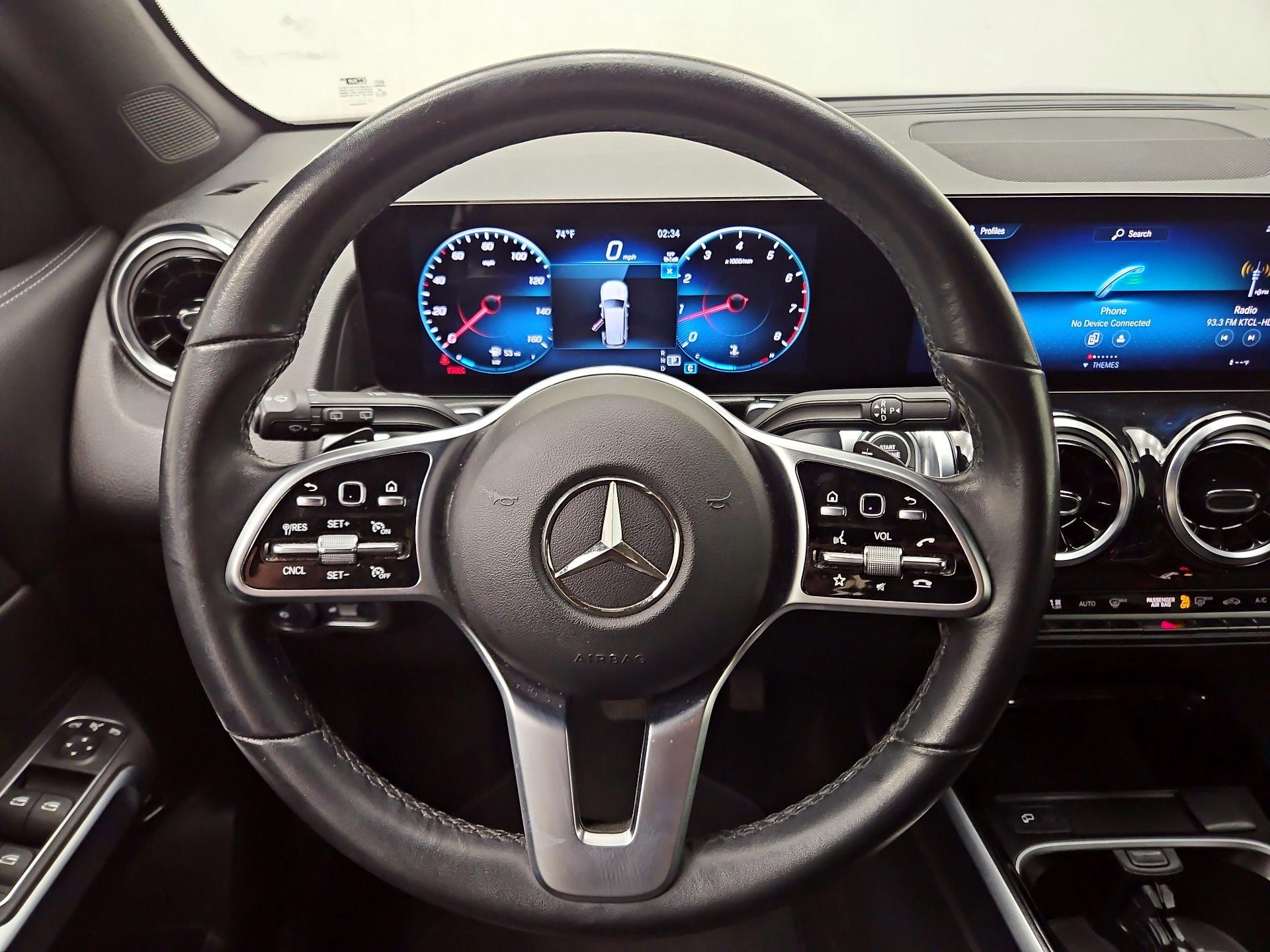 Thumbnail: 2023 Mercedes-Benz GLB - 10