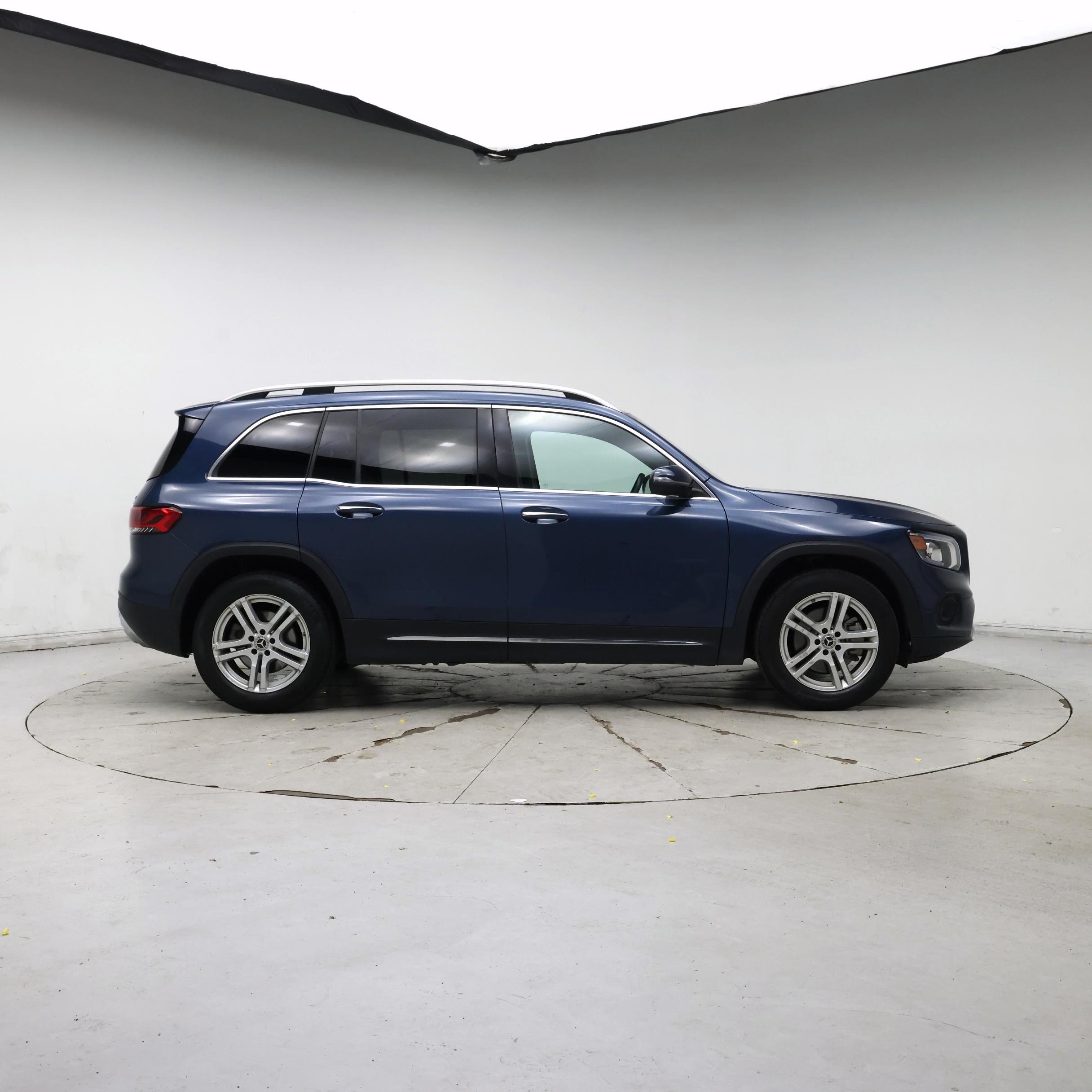 Thumbnail: 2023 Mercedes-Benz GLB - 7
