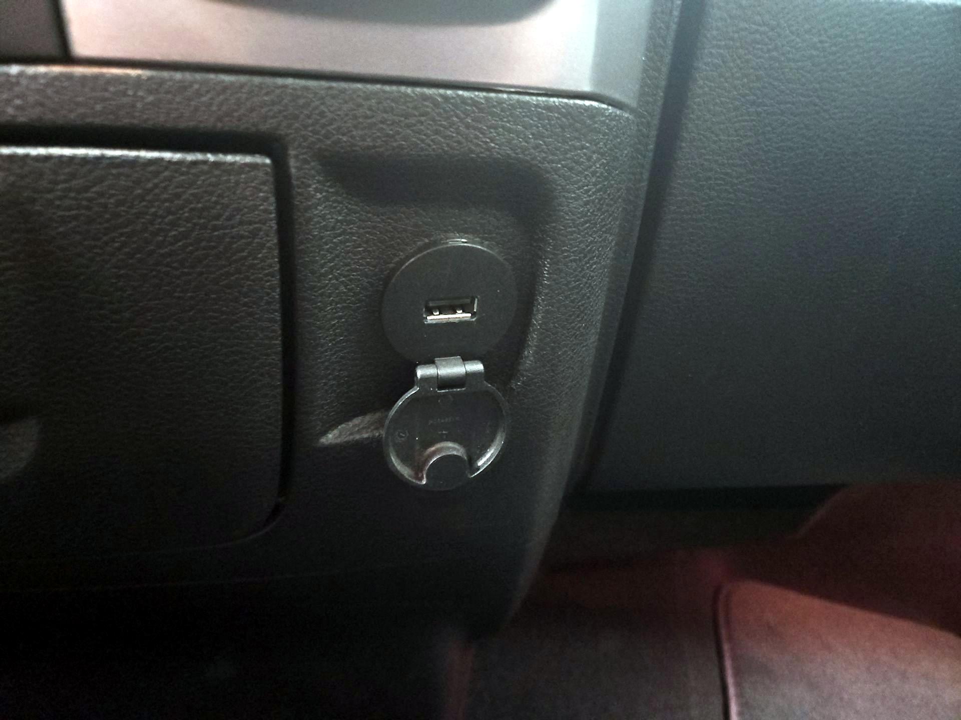 Thumbnail: 2024 RAM 1500 Classic - 18