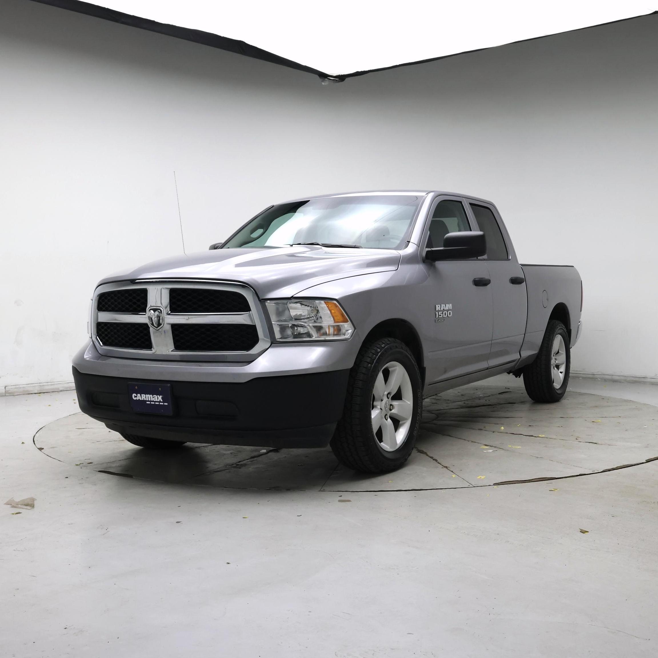 Thumbnail: 2024 RAM 1500 Classic - 4