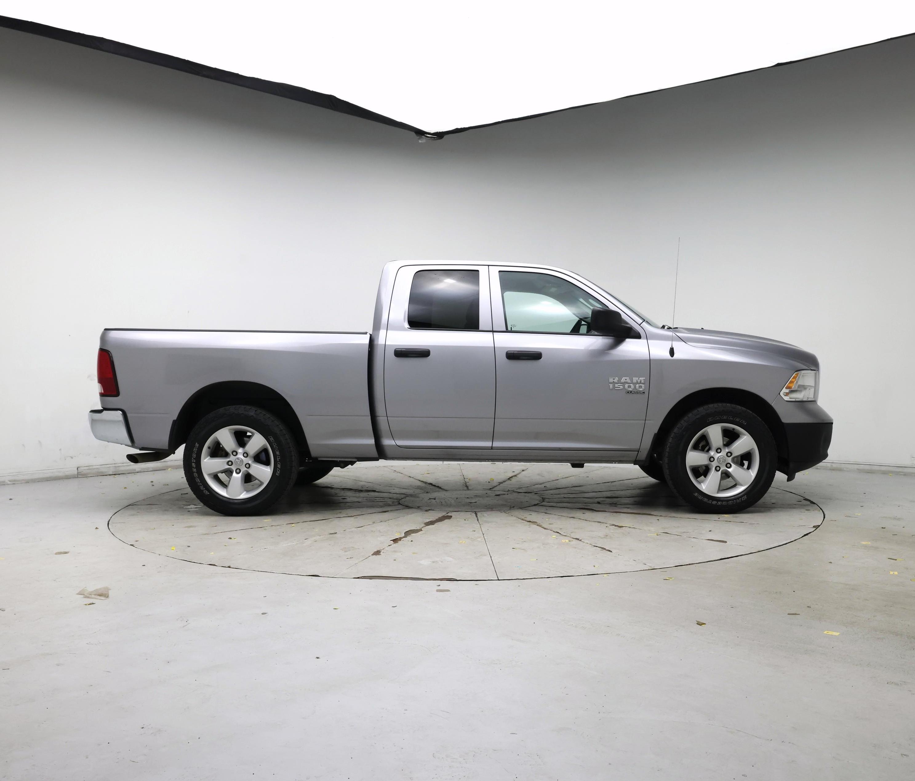 Thumbnail: 2024 RAM 1500 Classic - 7