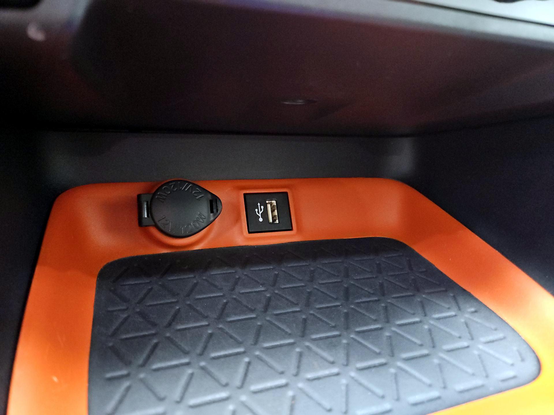 Thumbnail: 2024 Toyota RAV4 - 18