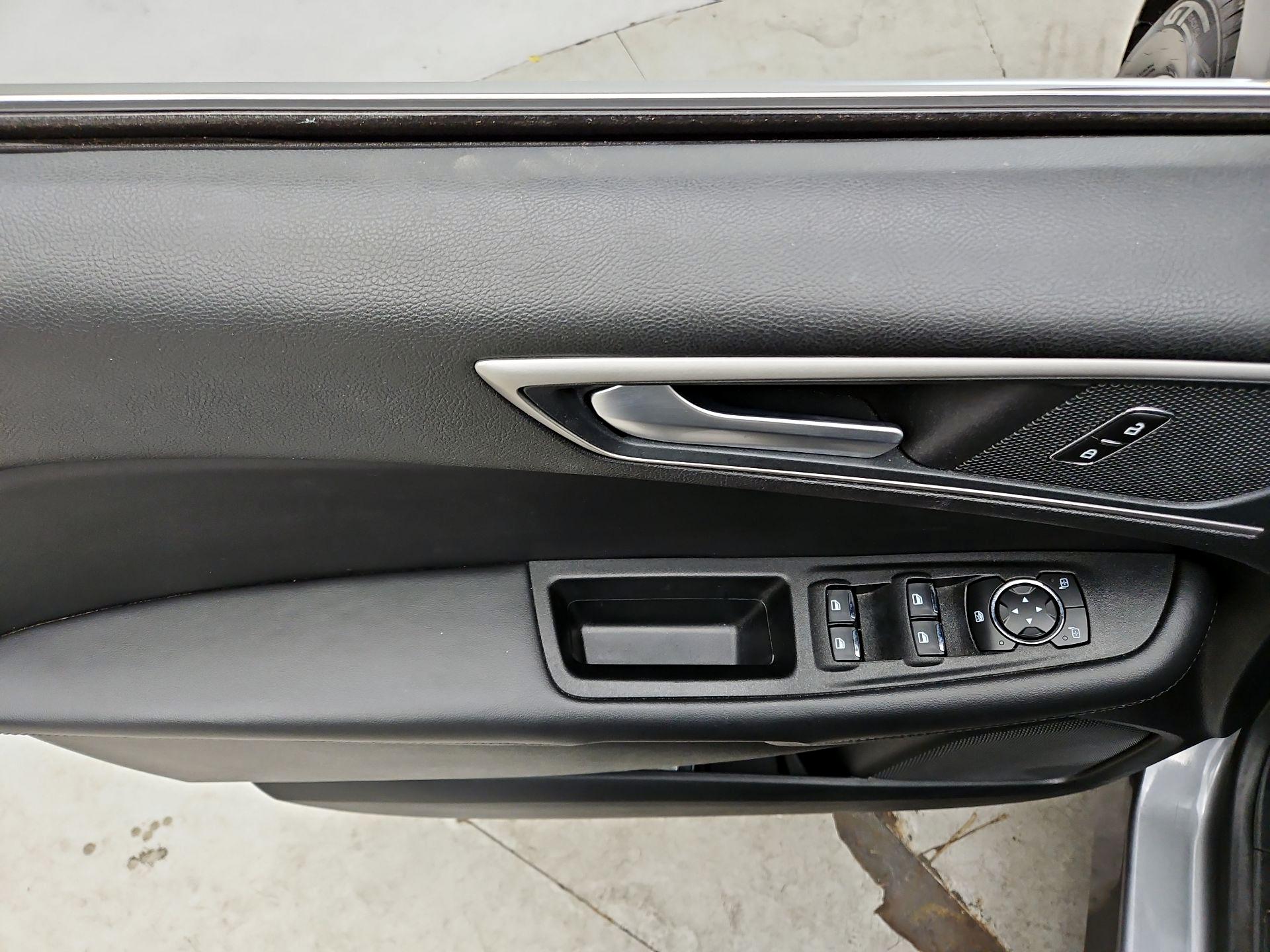 Thumbnail: 2024 Ford Edge - 12