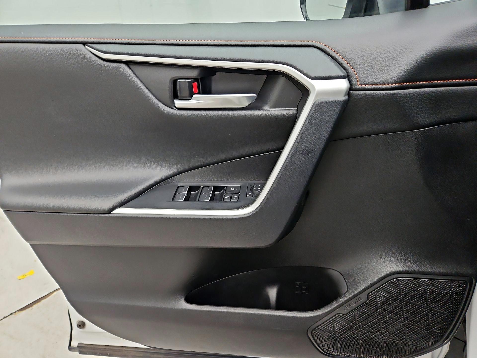 Thumbnail: 2024 Toyota RAV4 - 12