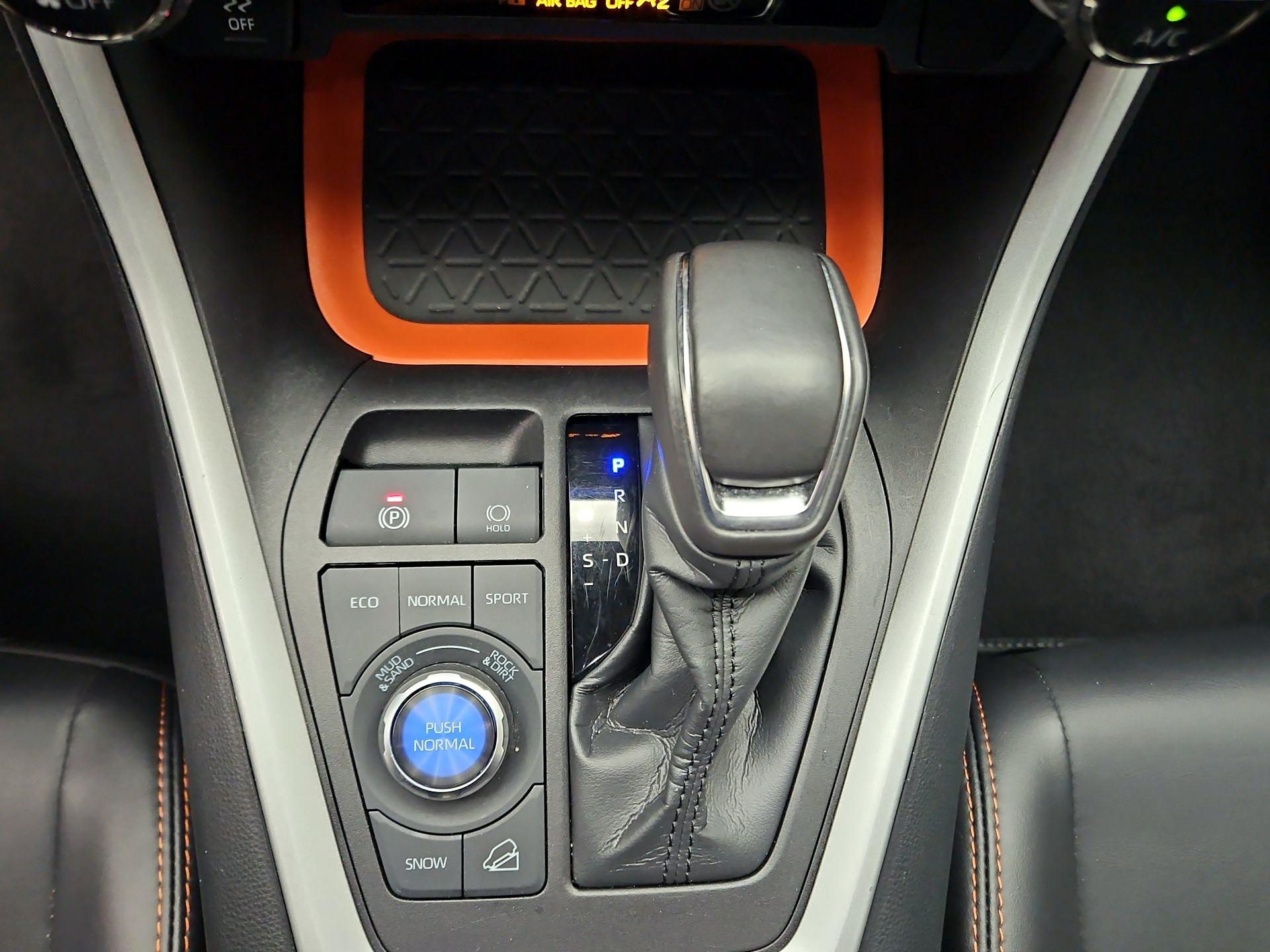 Thumbnail: 2024 Toyota RAV4 - 17