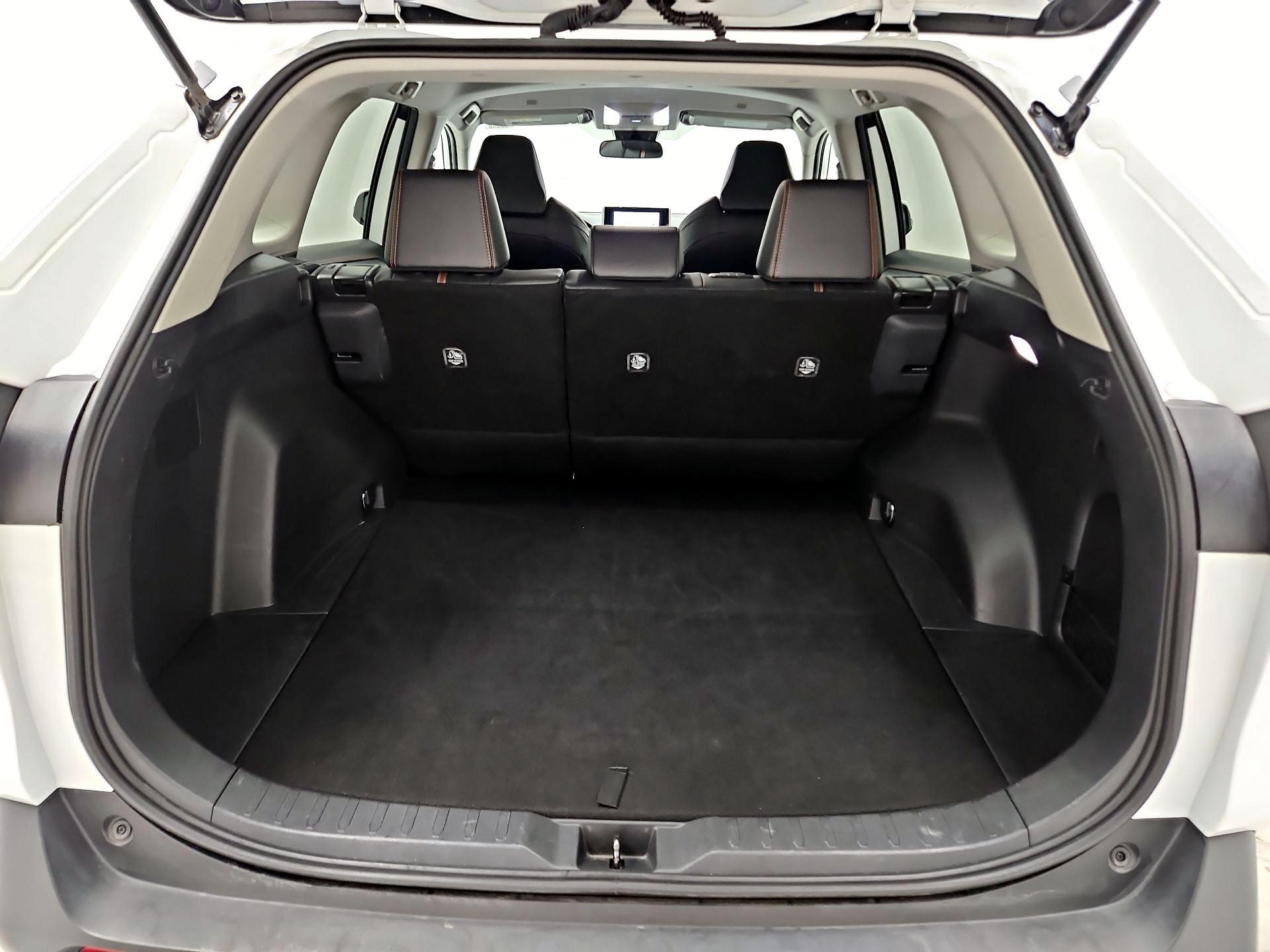 Thumbnail: 2024 Toyota RAV4 - 20