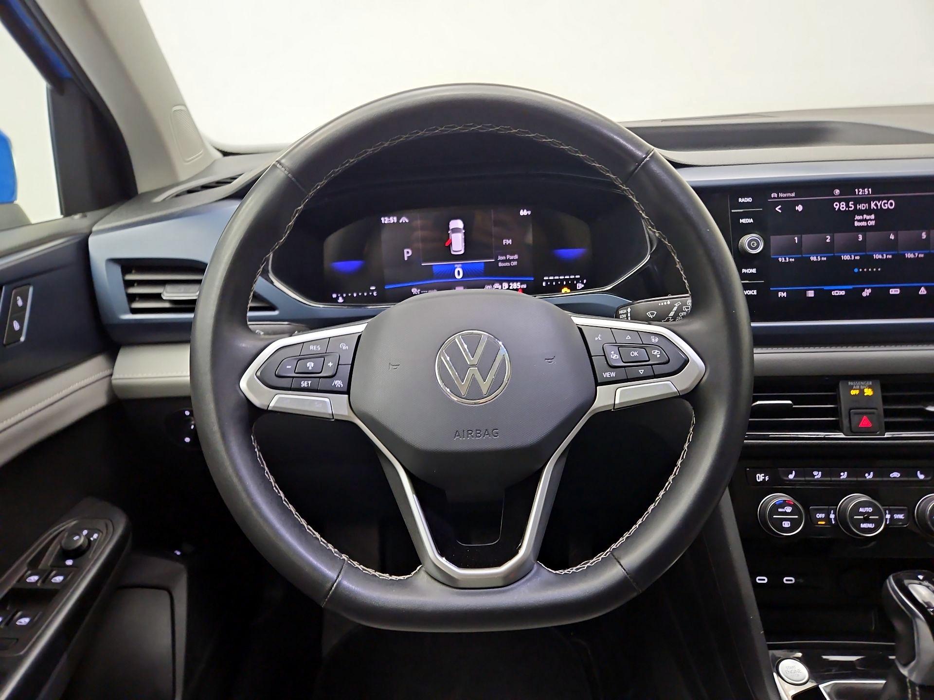 Thumbnail: 2024 Volkswagen Taos - 10