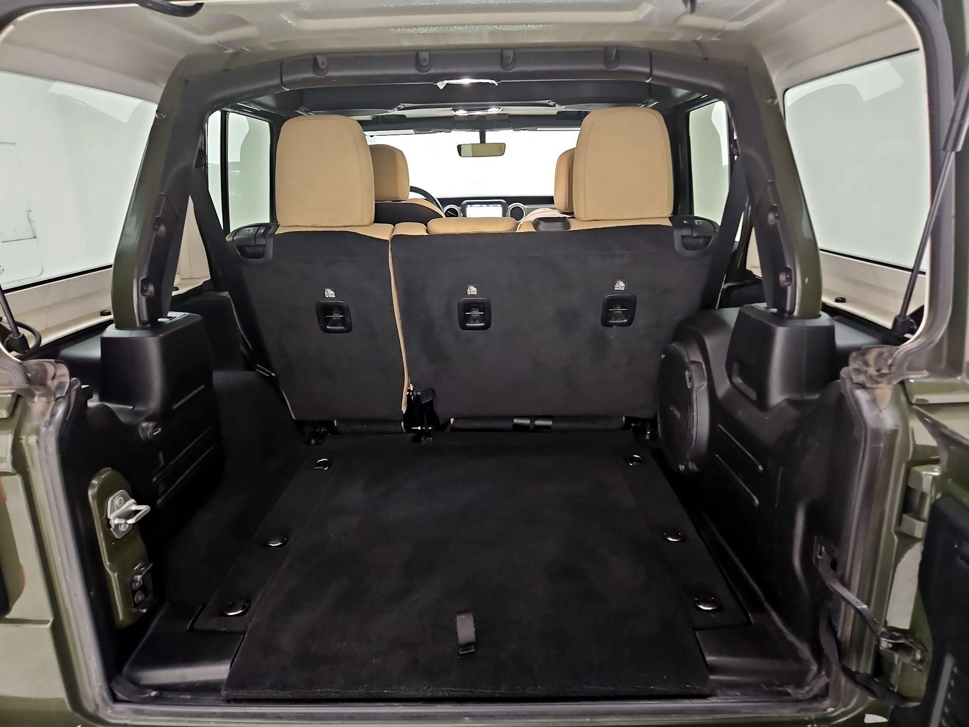 Thumbnail: 2022 Jeep Wrangler - 19