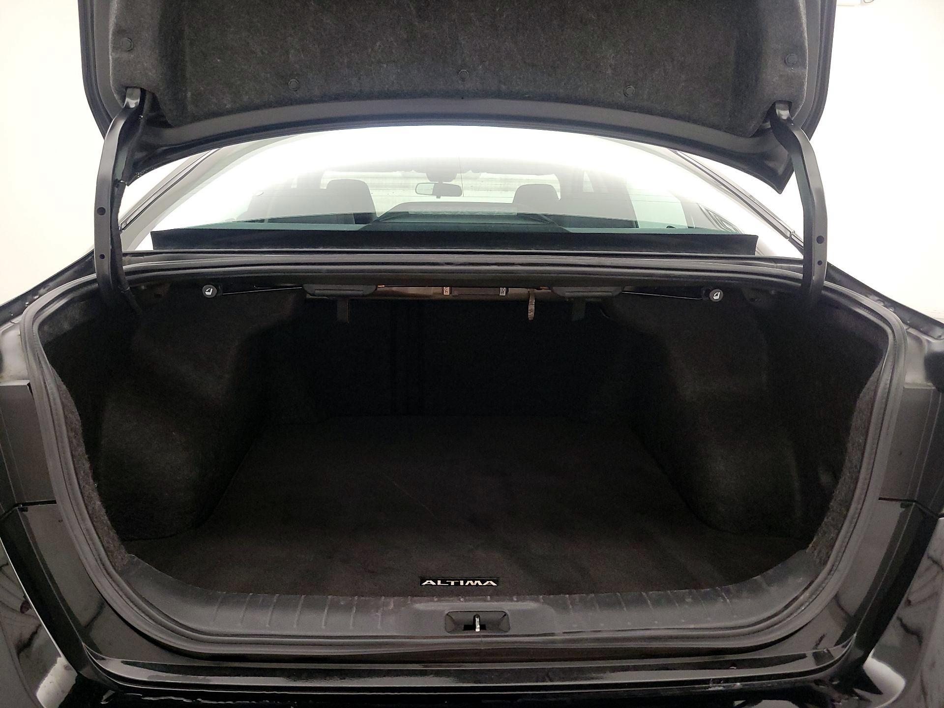 Thumbnail: 2023 Nissan Altima - 20