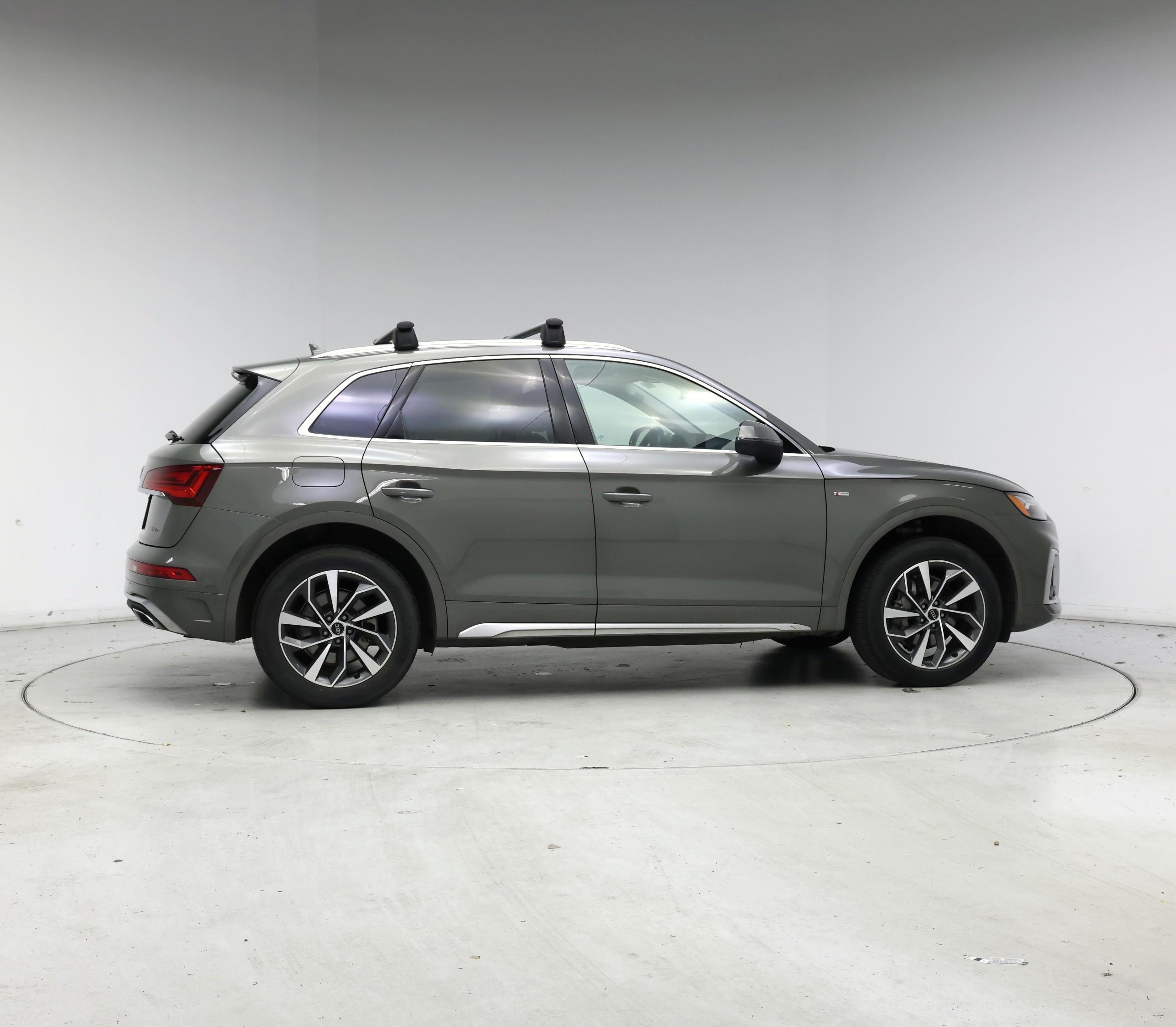Thumbnail: 2024 Audi Q5 - 7