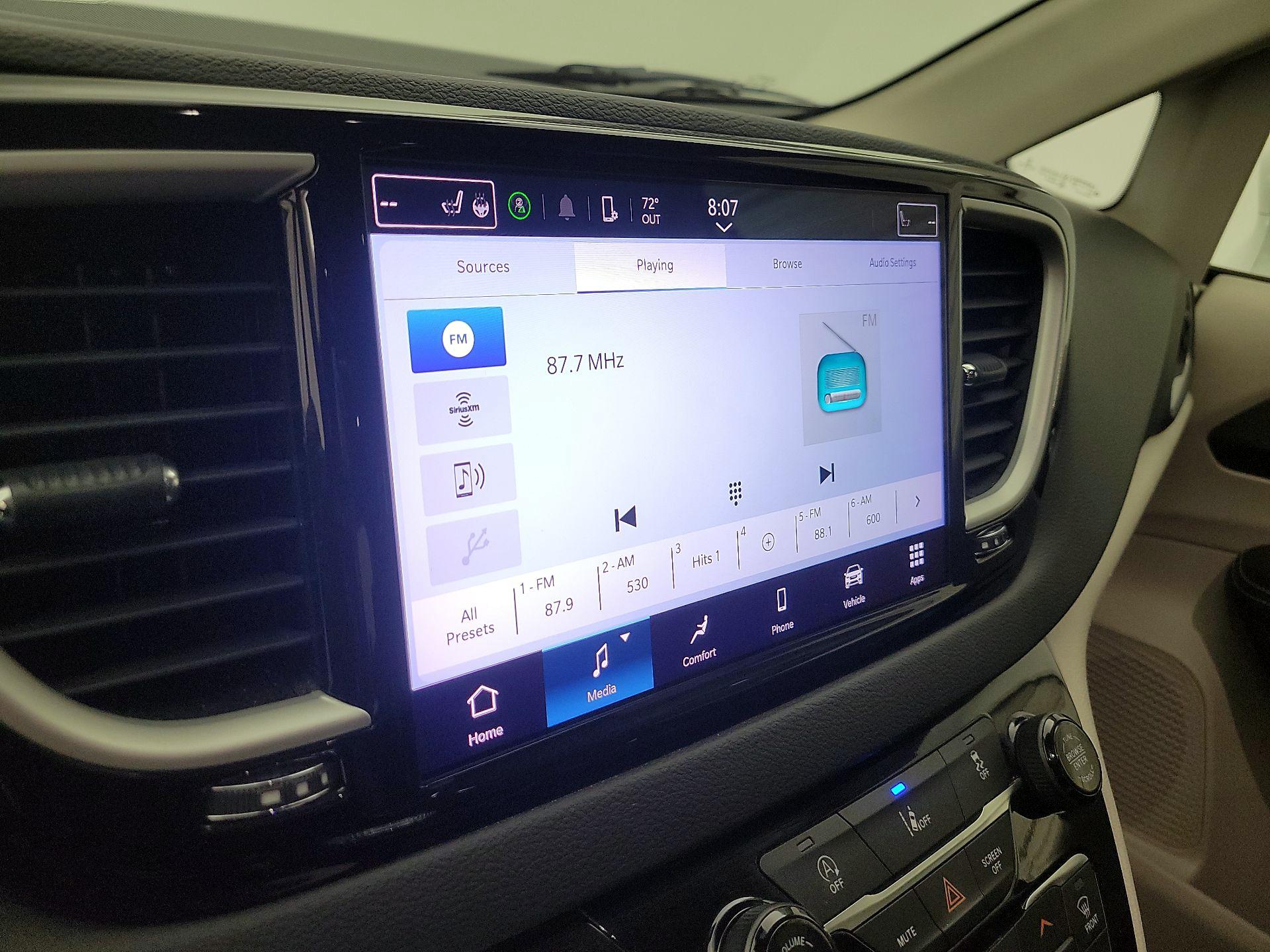 Thumbnail: 2022 Chrysler Pacifica - 15