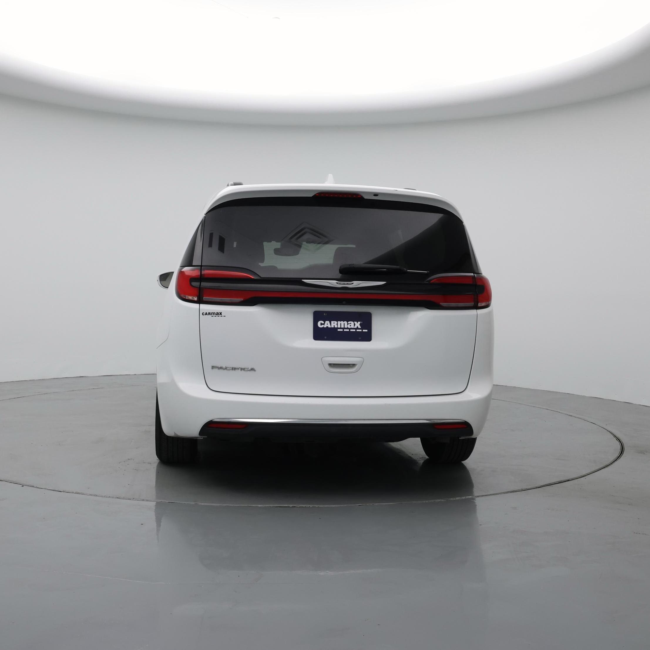 Thumbnail: 2022 Chrysler Pacifica - 6