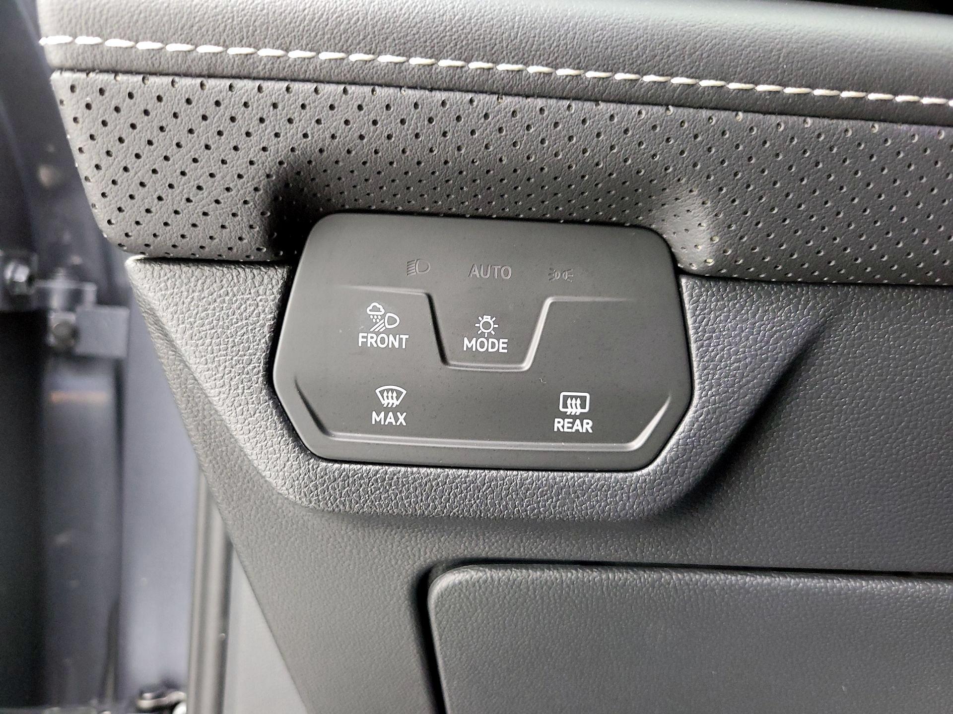 Thumbnail: 2024 Volkswagen Atlas - 13