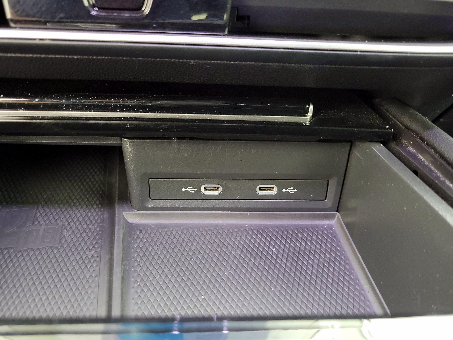 Thumbnail: 2024 Volkswagen Atlas - 18