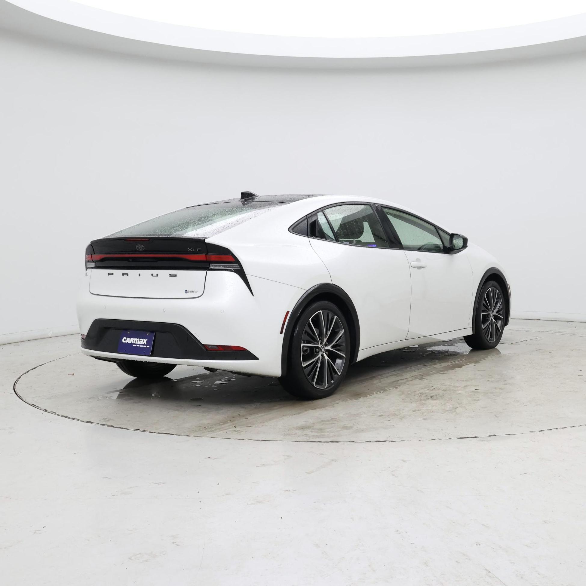 Thumbnail: 2024 Toyota Prius - 8