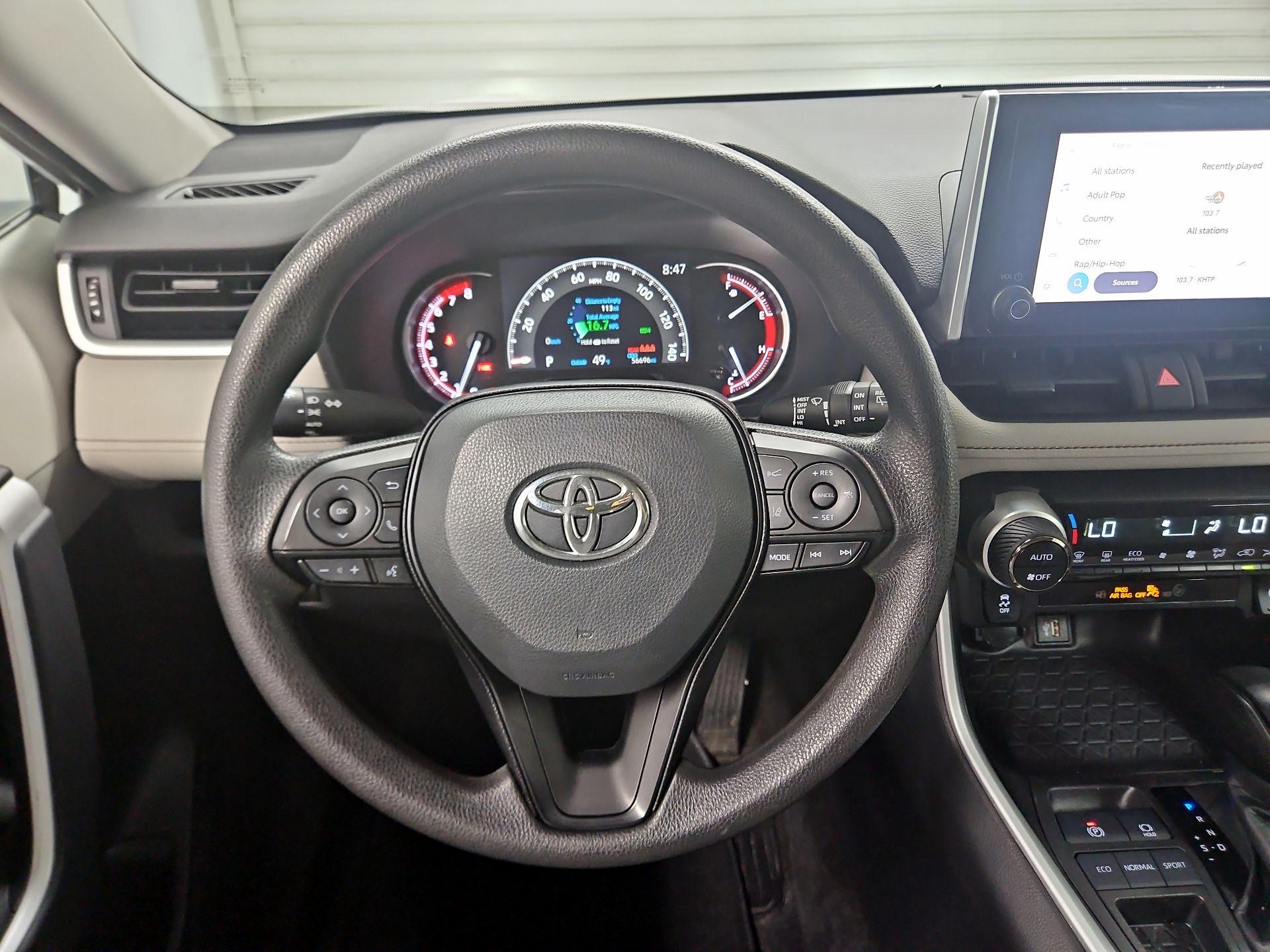 Thumbnail: 2023 Toyota RAV4 - 10