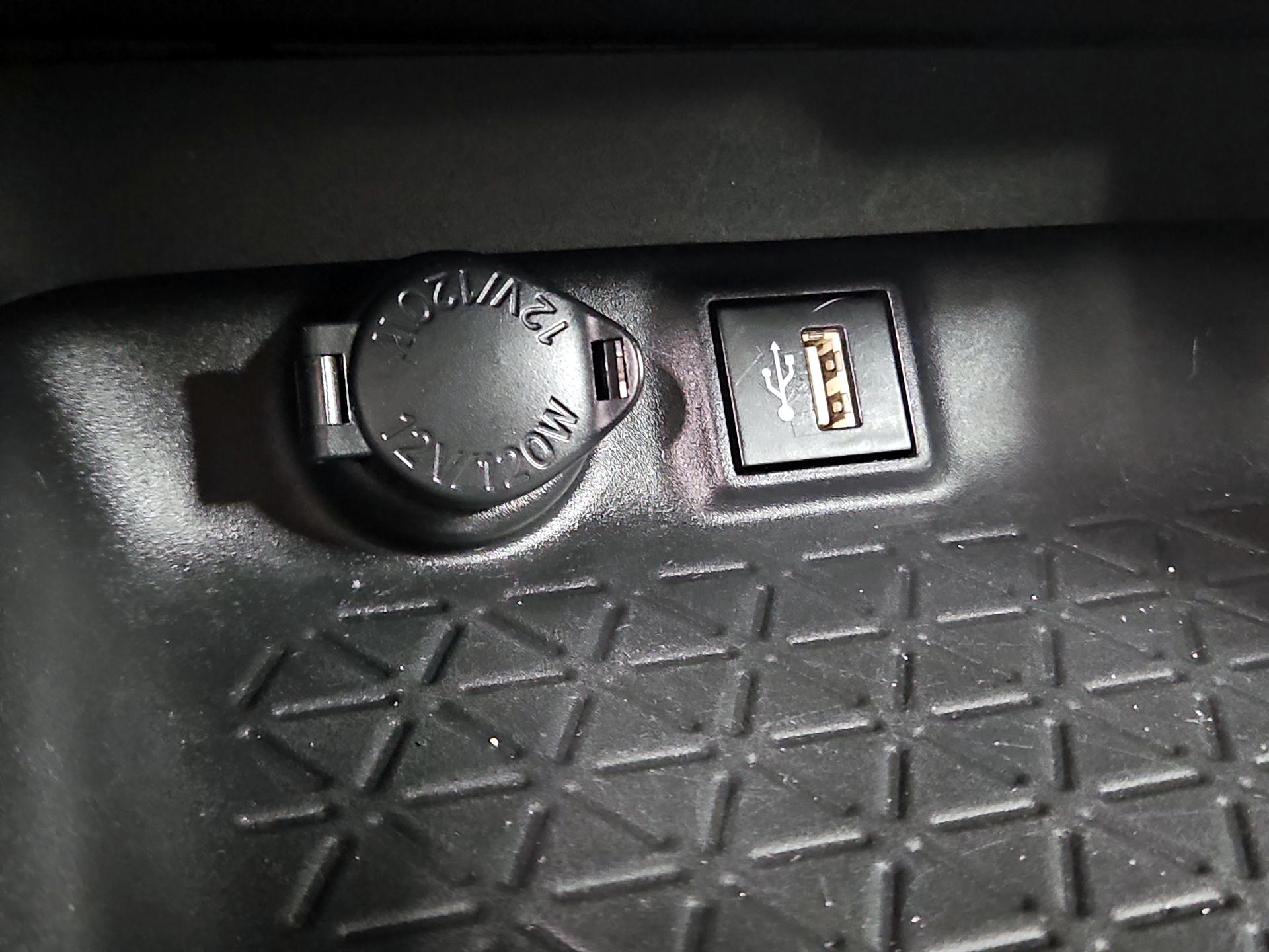 Thumbnail: 2023 Toyota RAV4 - 18