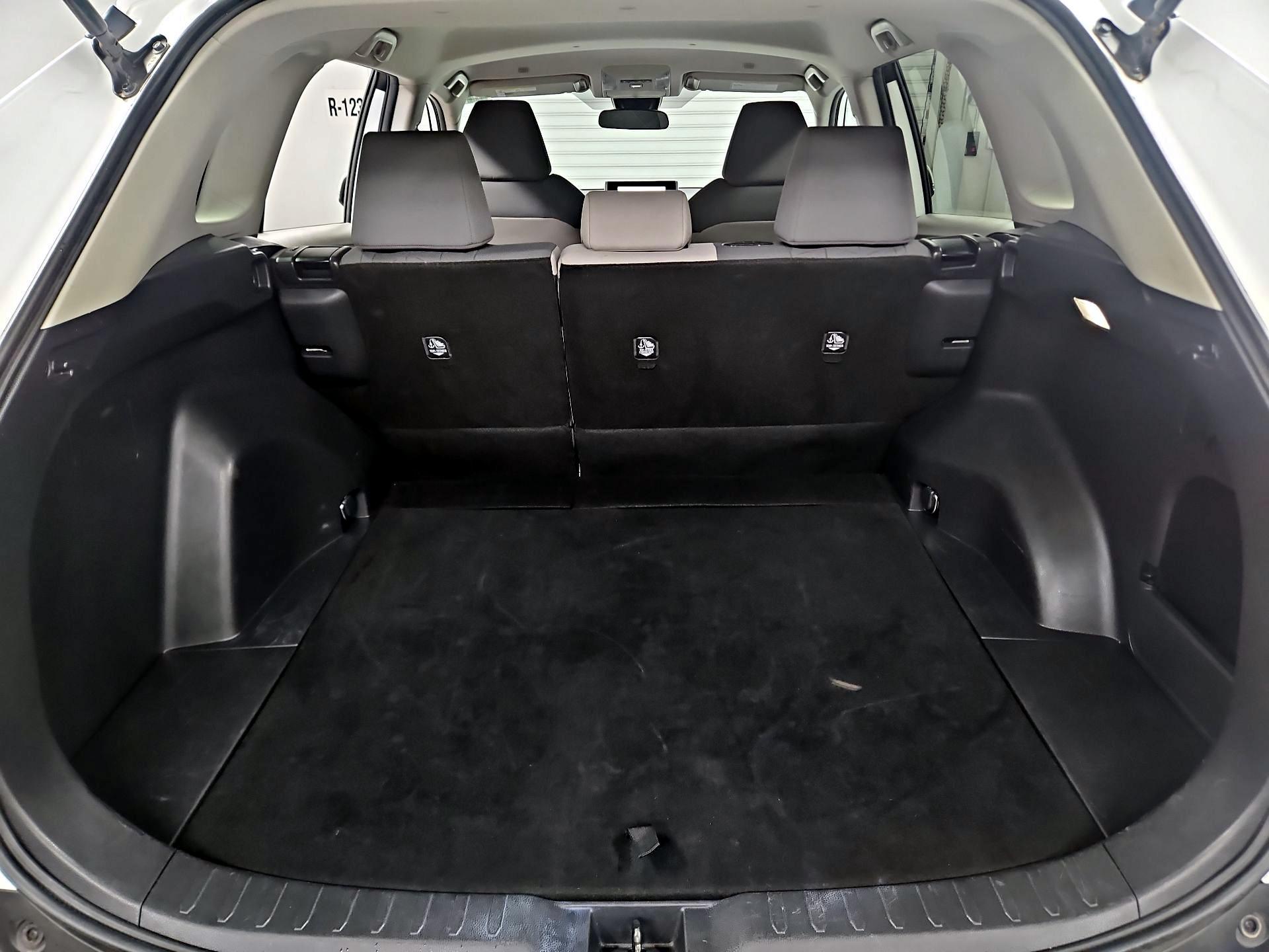 Thumbnail: 2023 Toyota RAV4 - 20