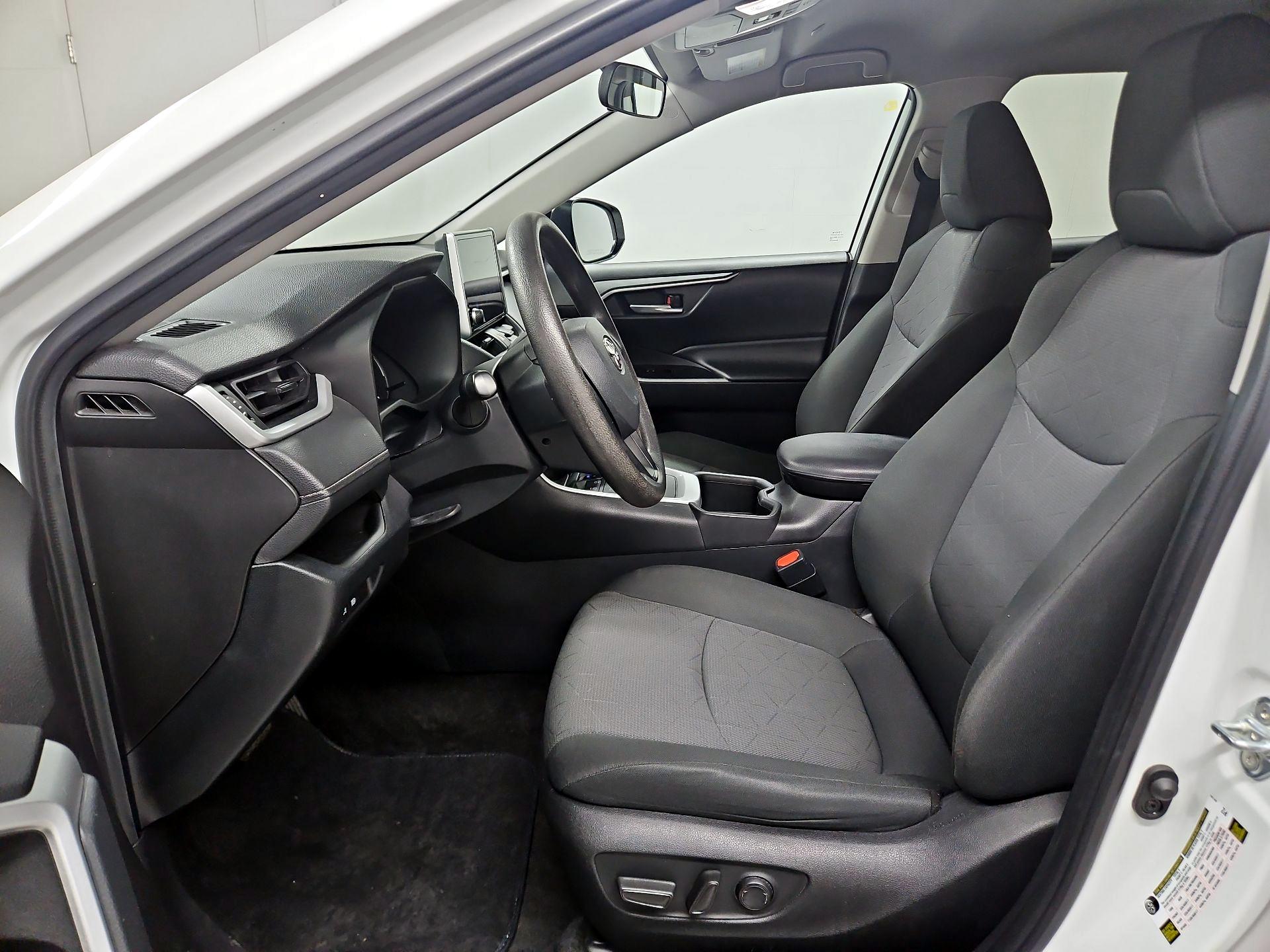 Thumbnail: 2023 Toyota RAV4 - 11