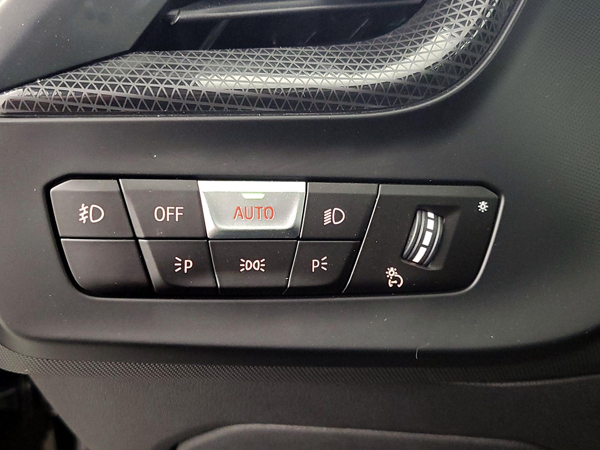 Thumbnail: 2023 BMW 2 Series - 13